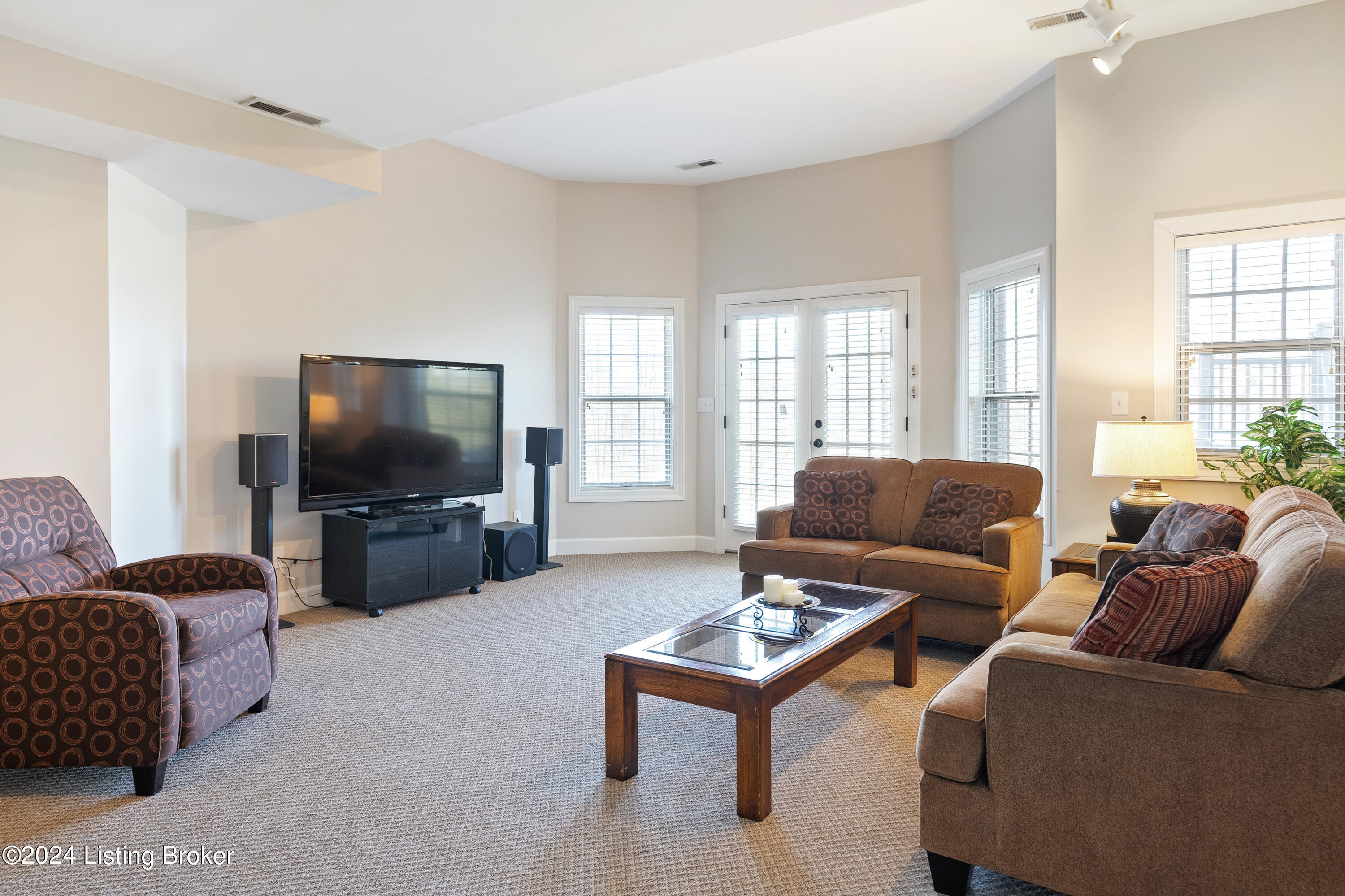 14305 Willow Grove Cir