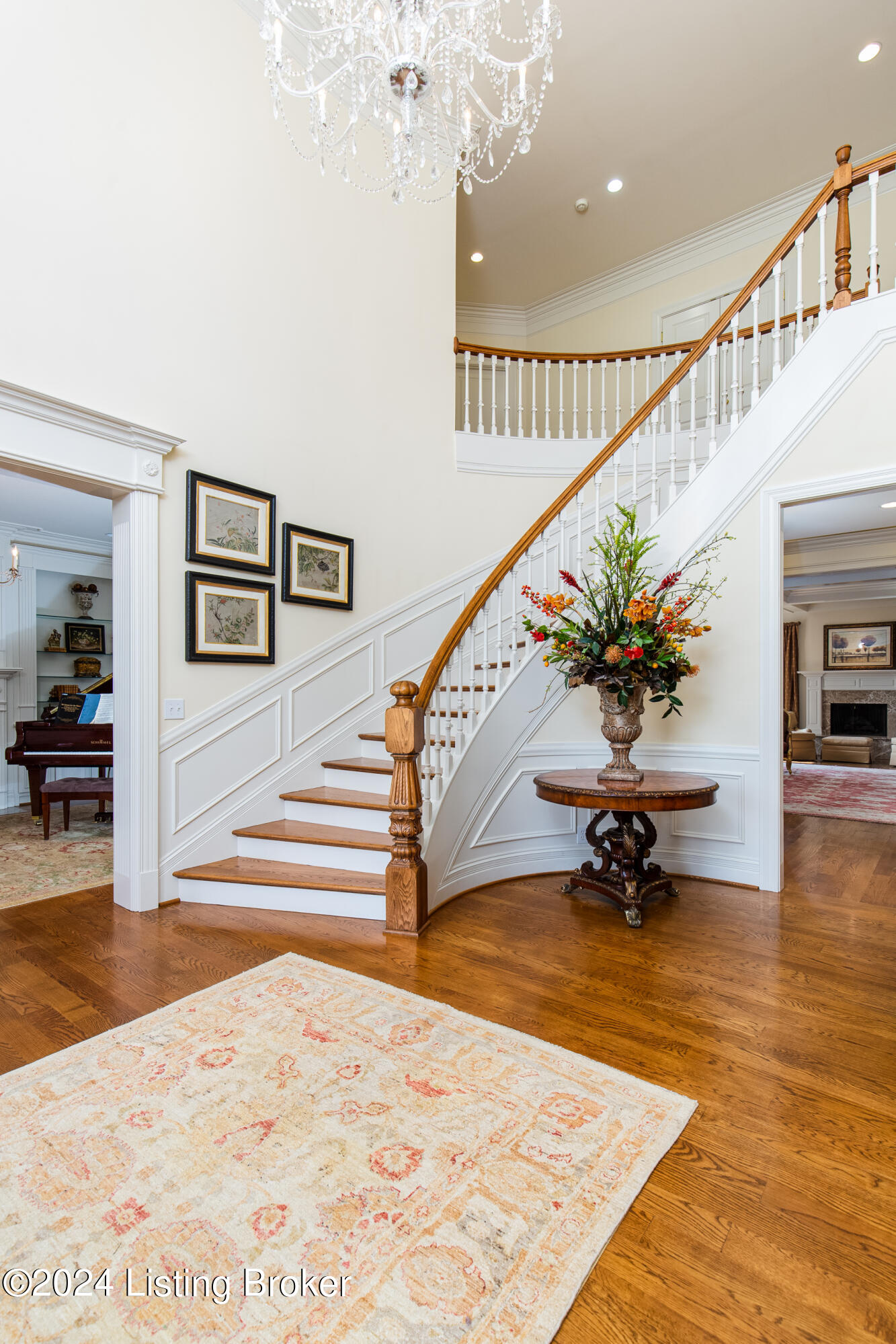 1009 Majestic Oaks Way