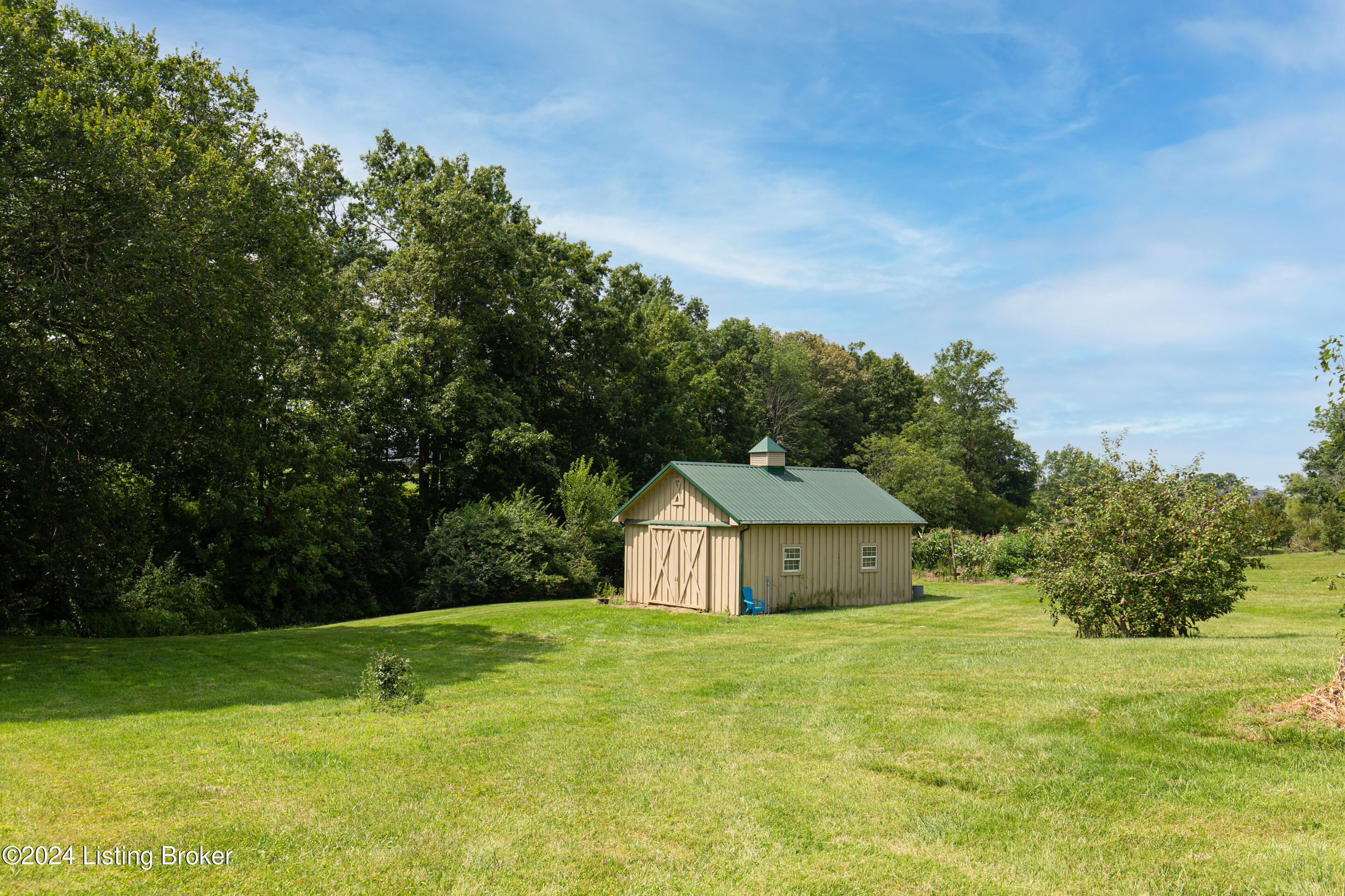 1009 Majestic Oaks Way