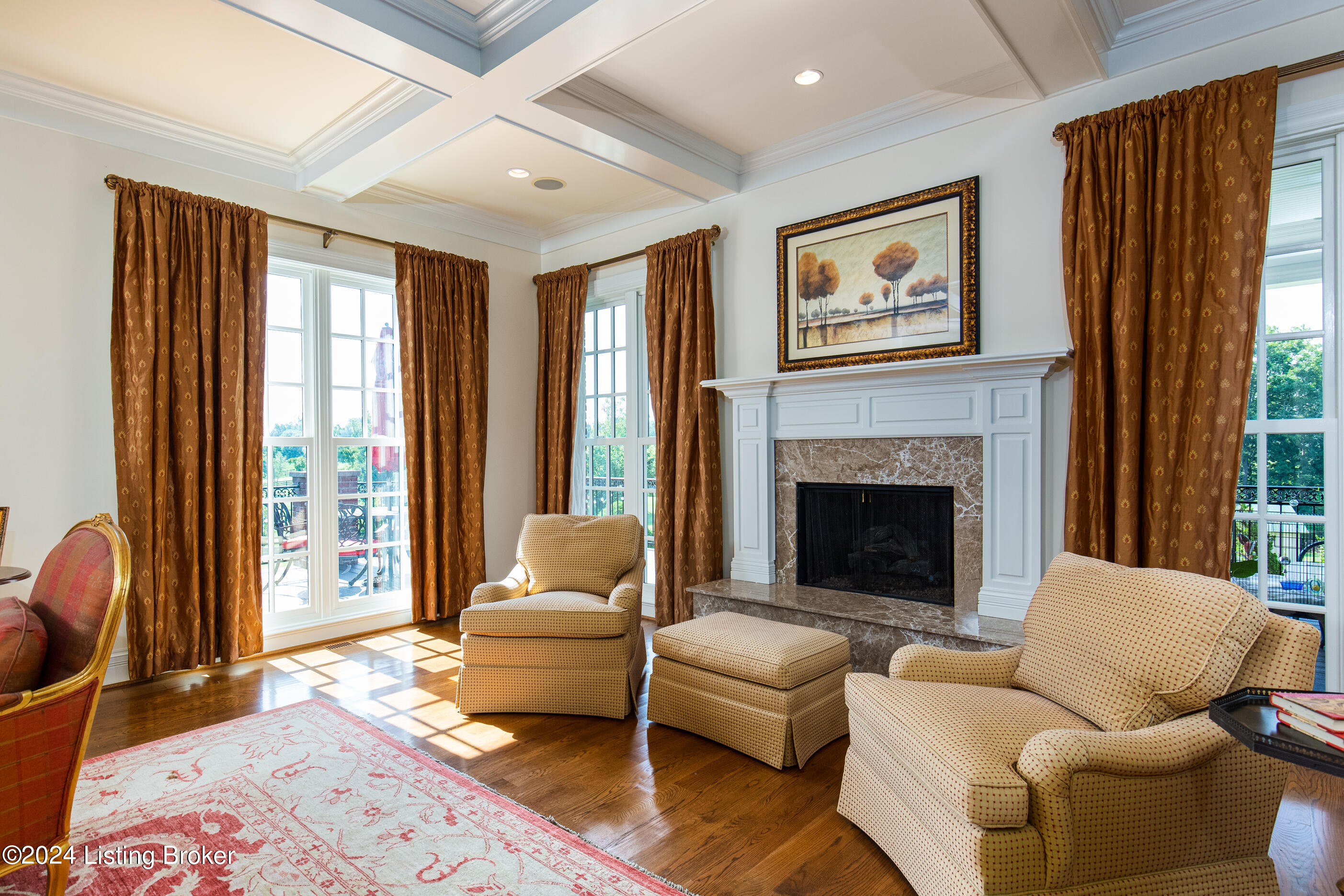 1009 Majestic Oaks Way