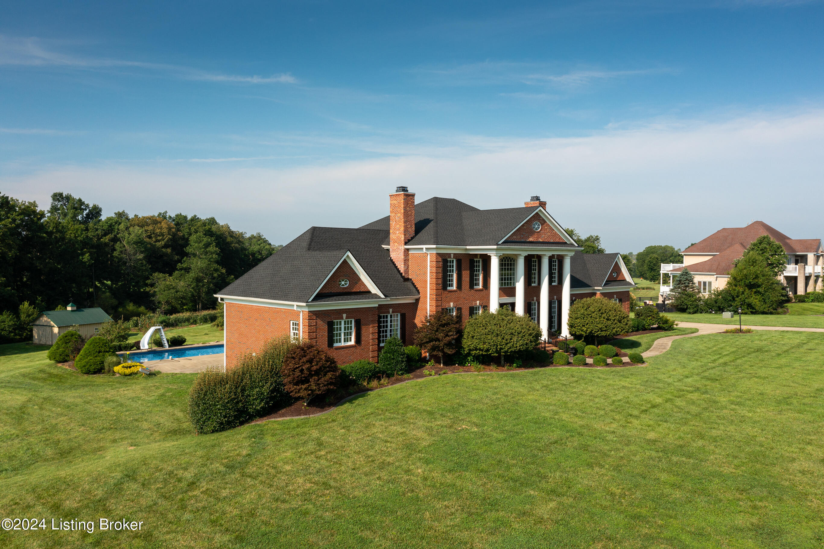 1009 Majestic Oaks Way