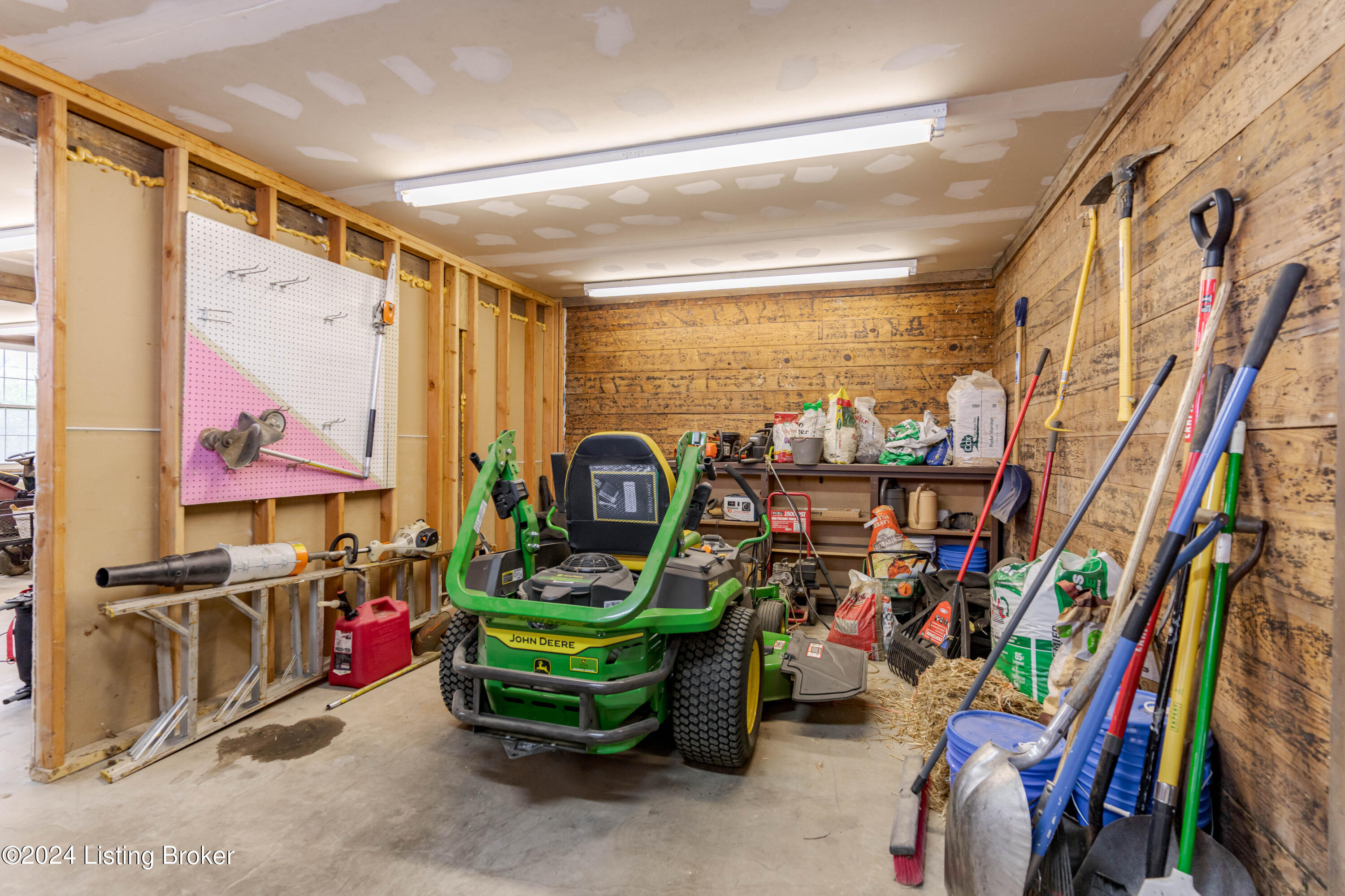 5786 Taylorsville Rd