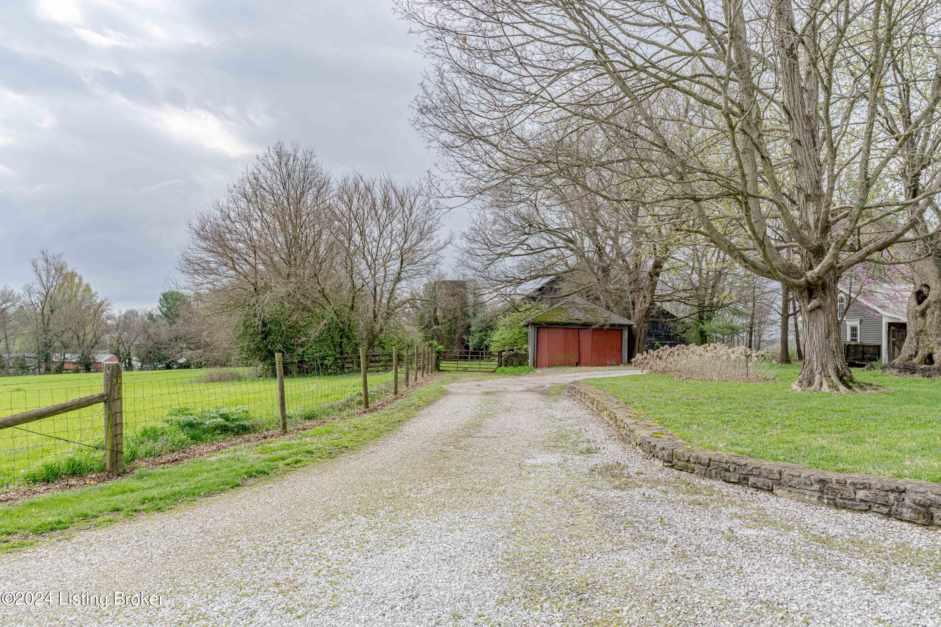 5786 Taylorsville Rd