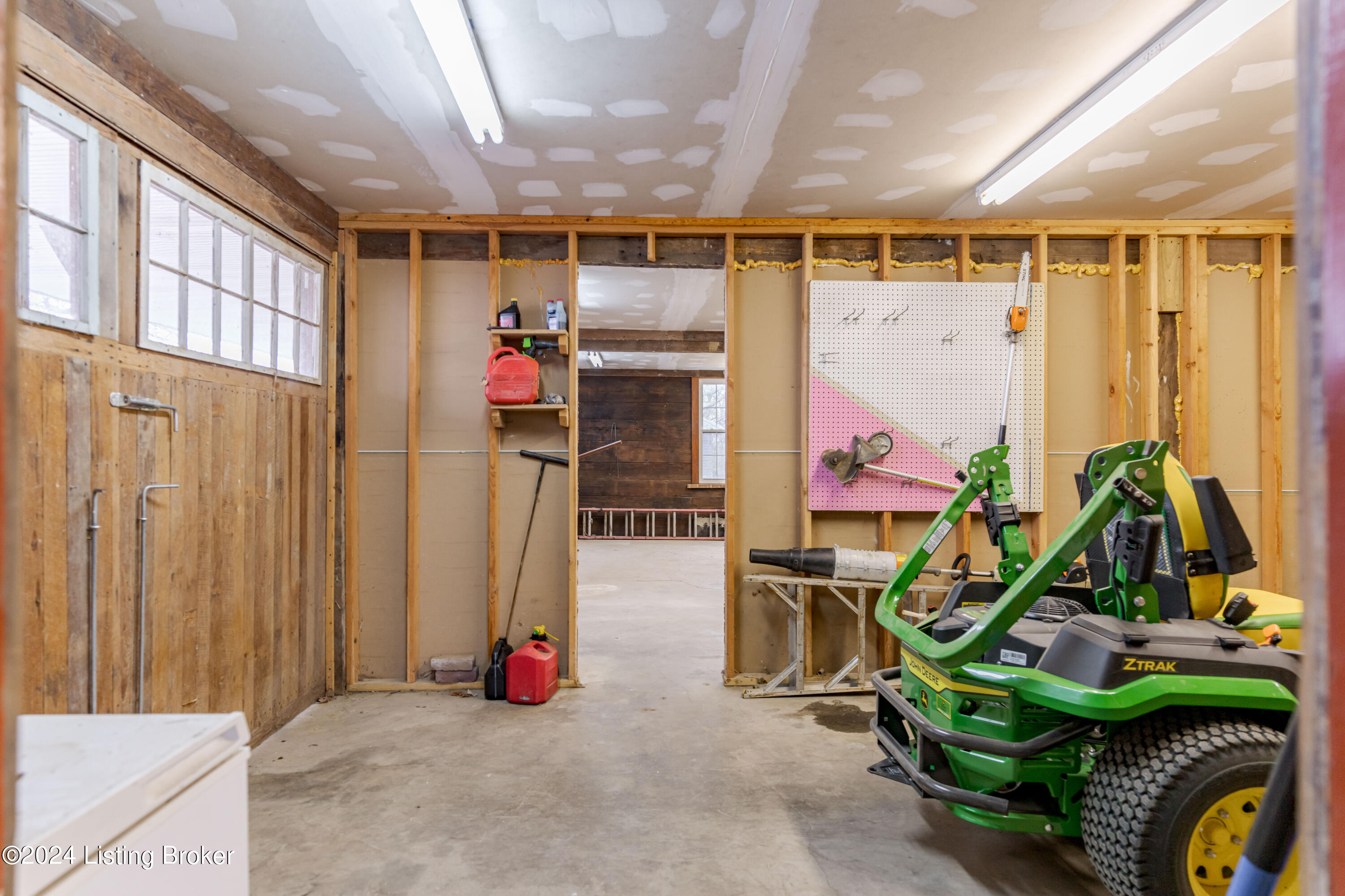 5786 Taylorsville Rd