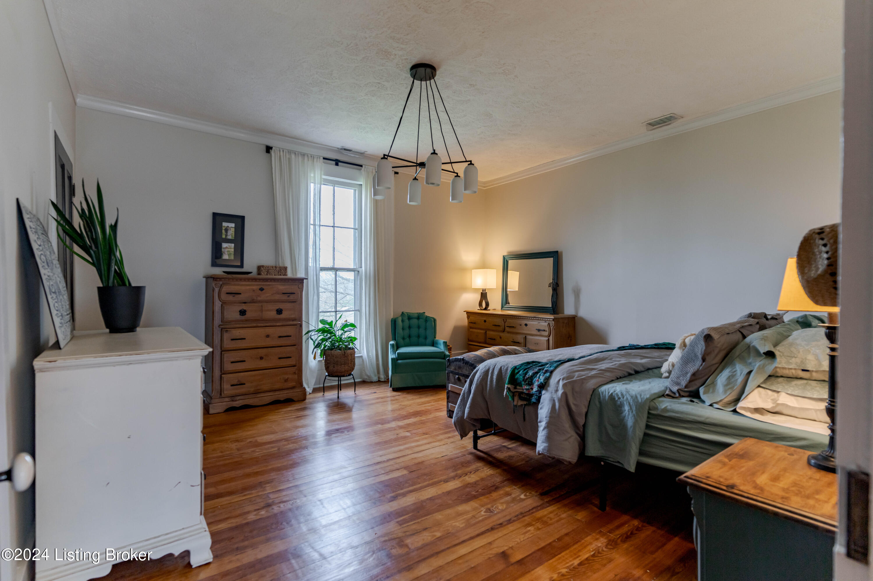 5786 Taylorsville Rd