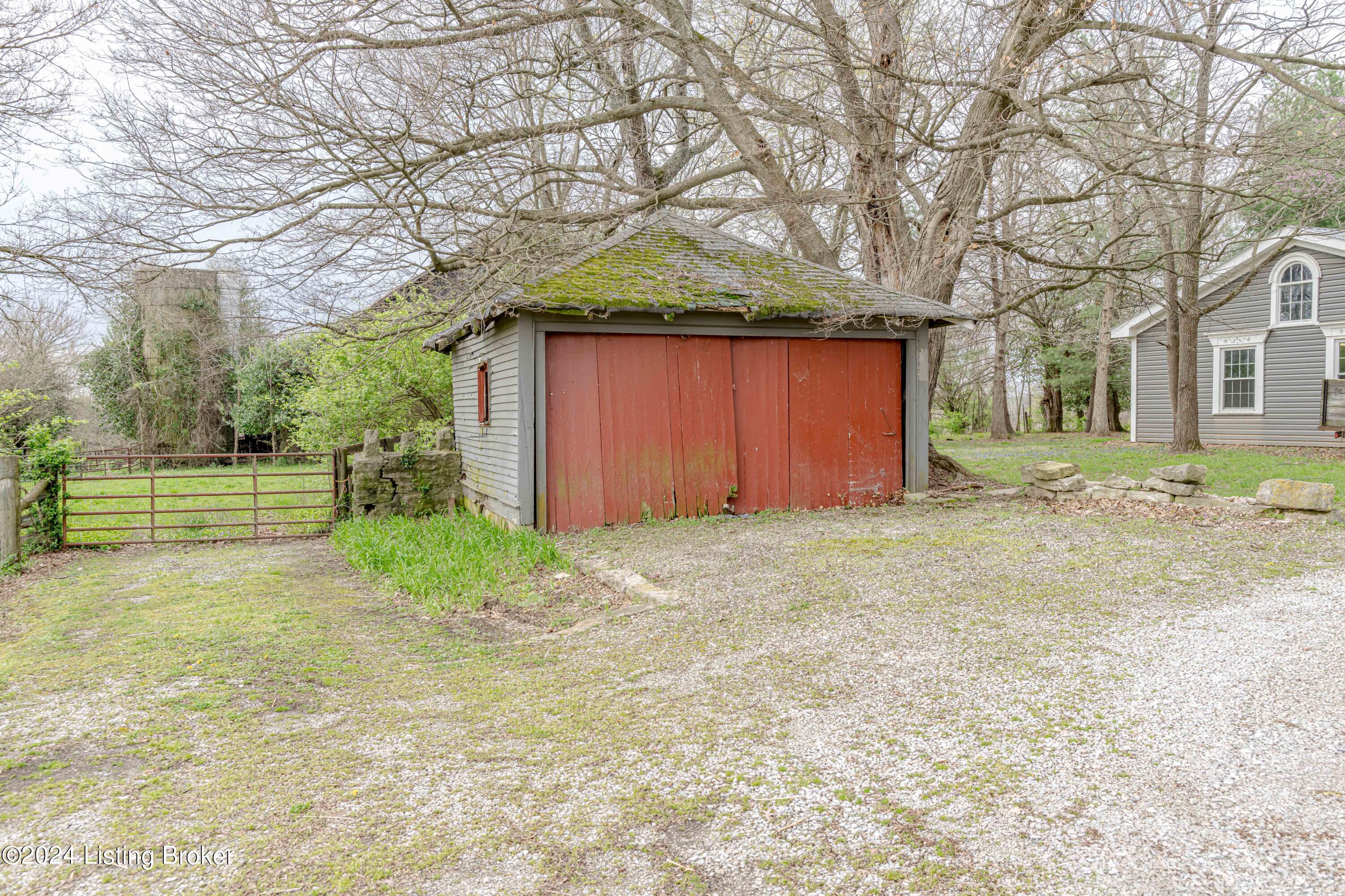 5786 Taylorsville Rd