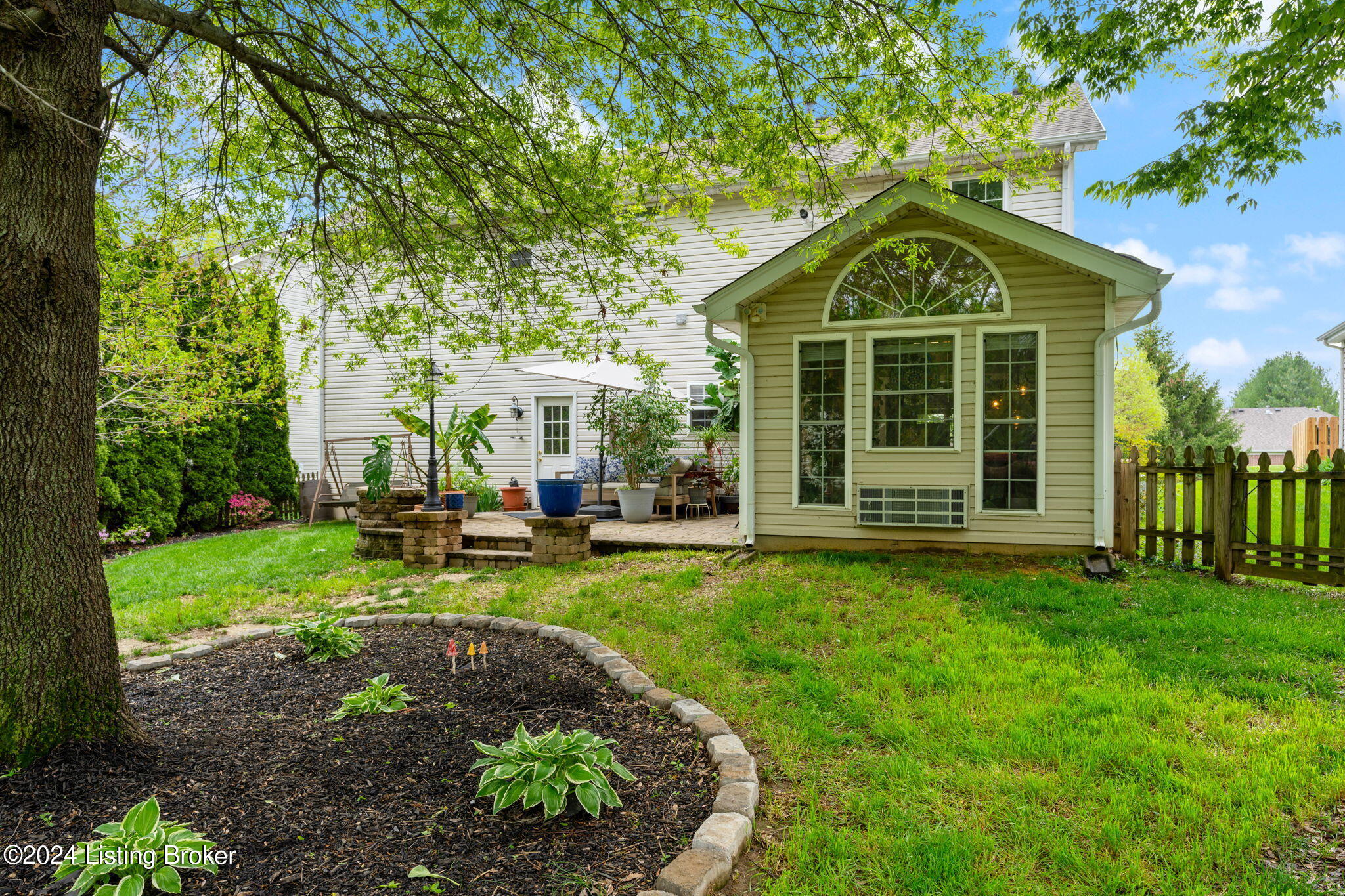 1006 Station Pointe Ln