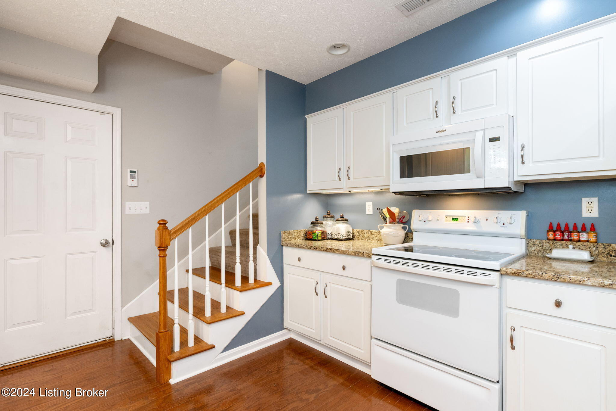 1006 Station Pointe Ln