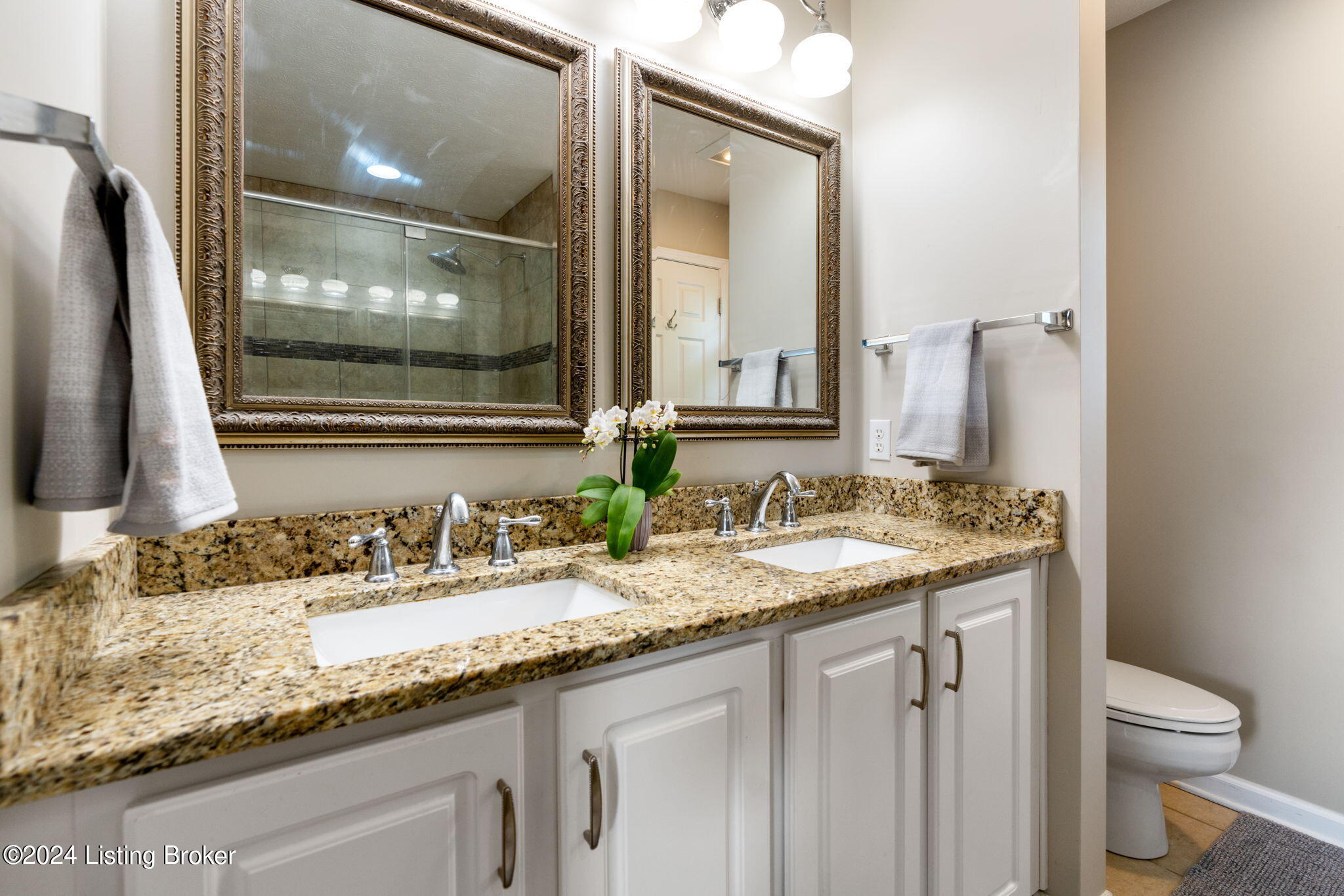 1006 Station Pointe Ln