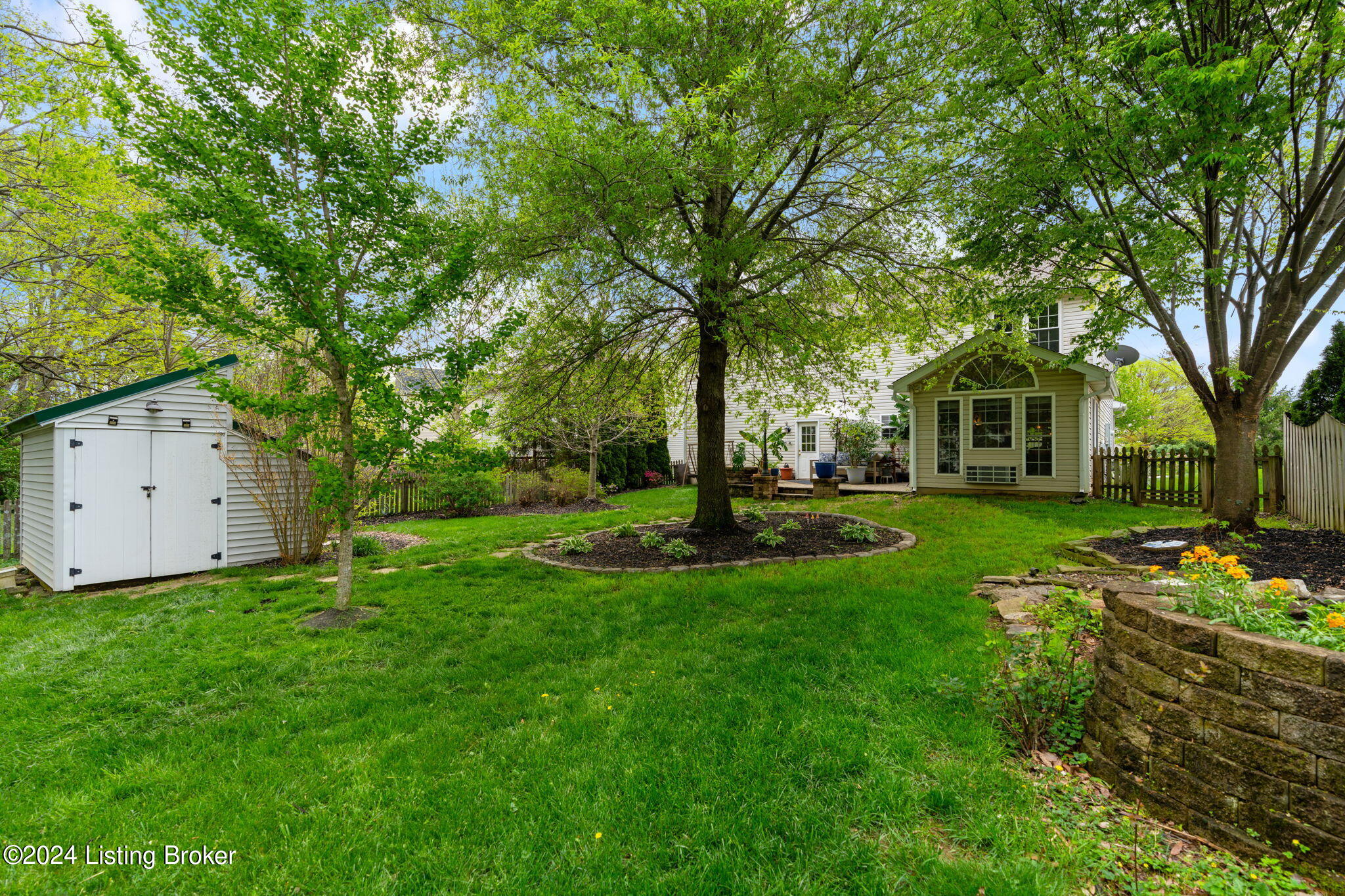 1006 Station Pointe Ln