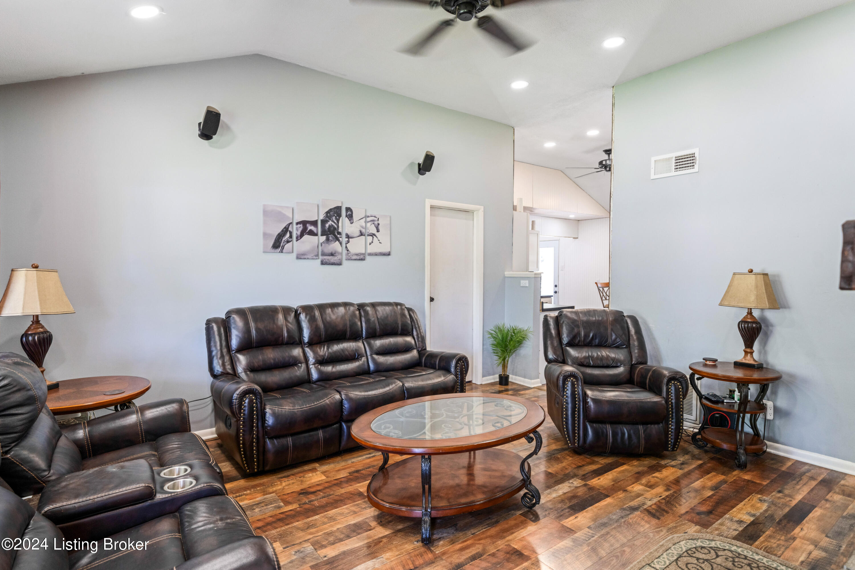 7012 Nathan Hale Way