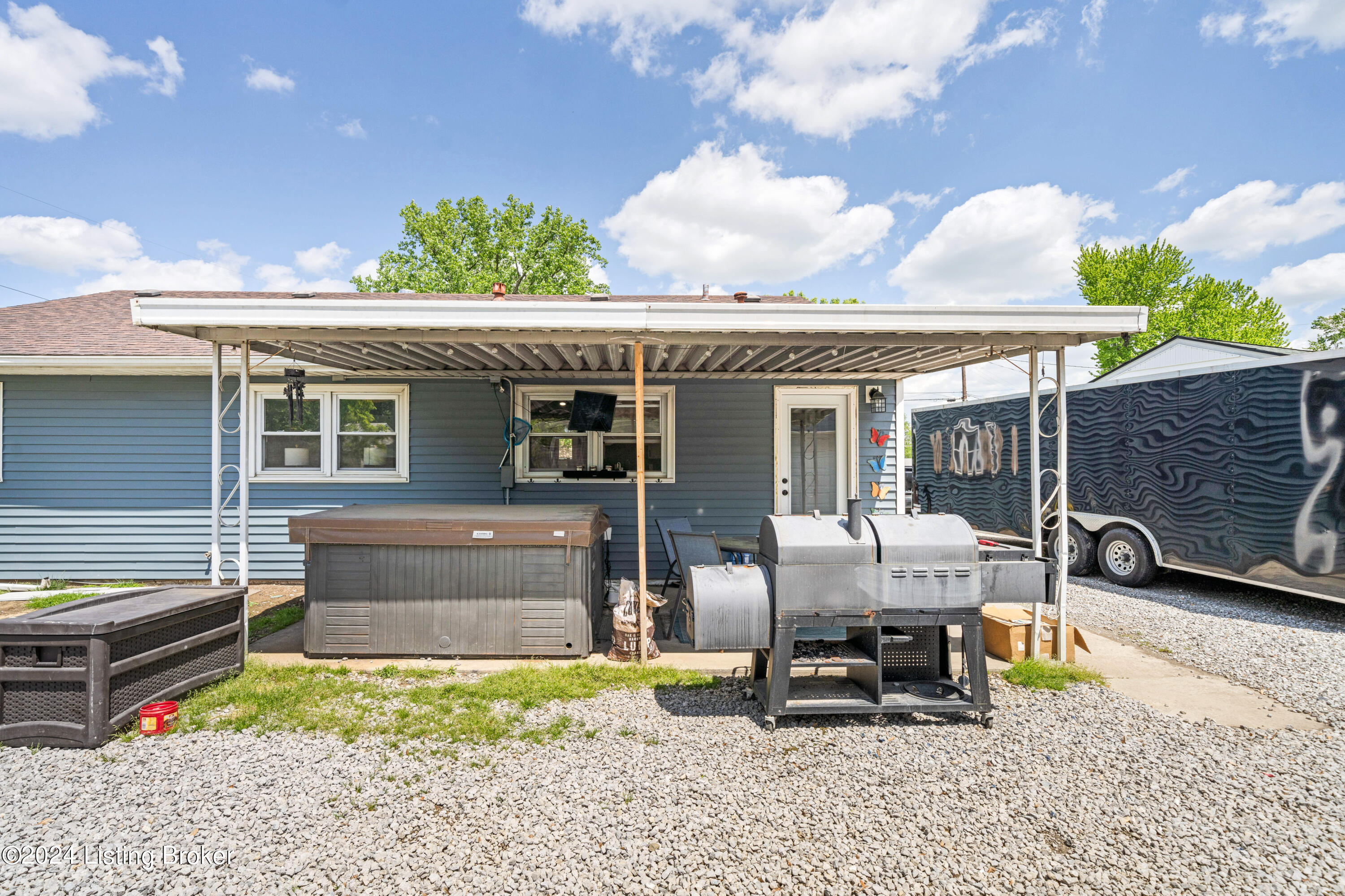 7012 Nathan Hale Way