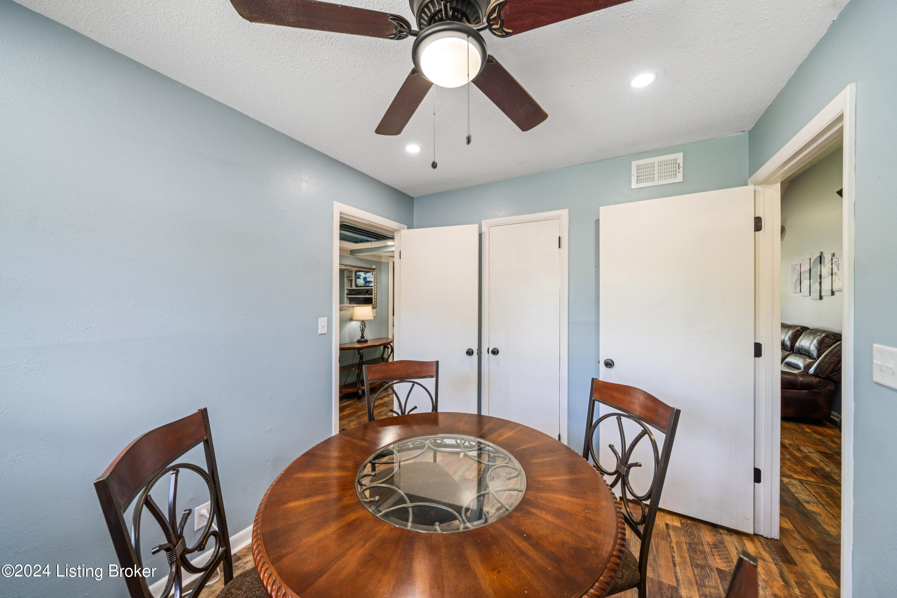 7012 Nathan Hale Way
