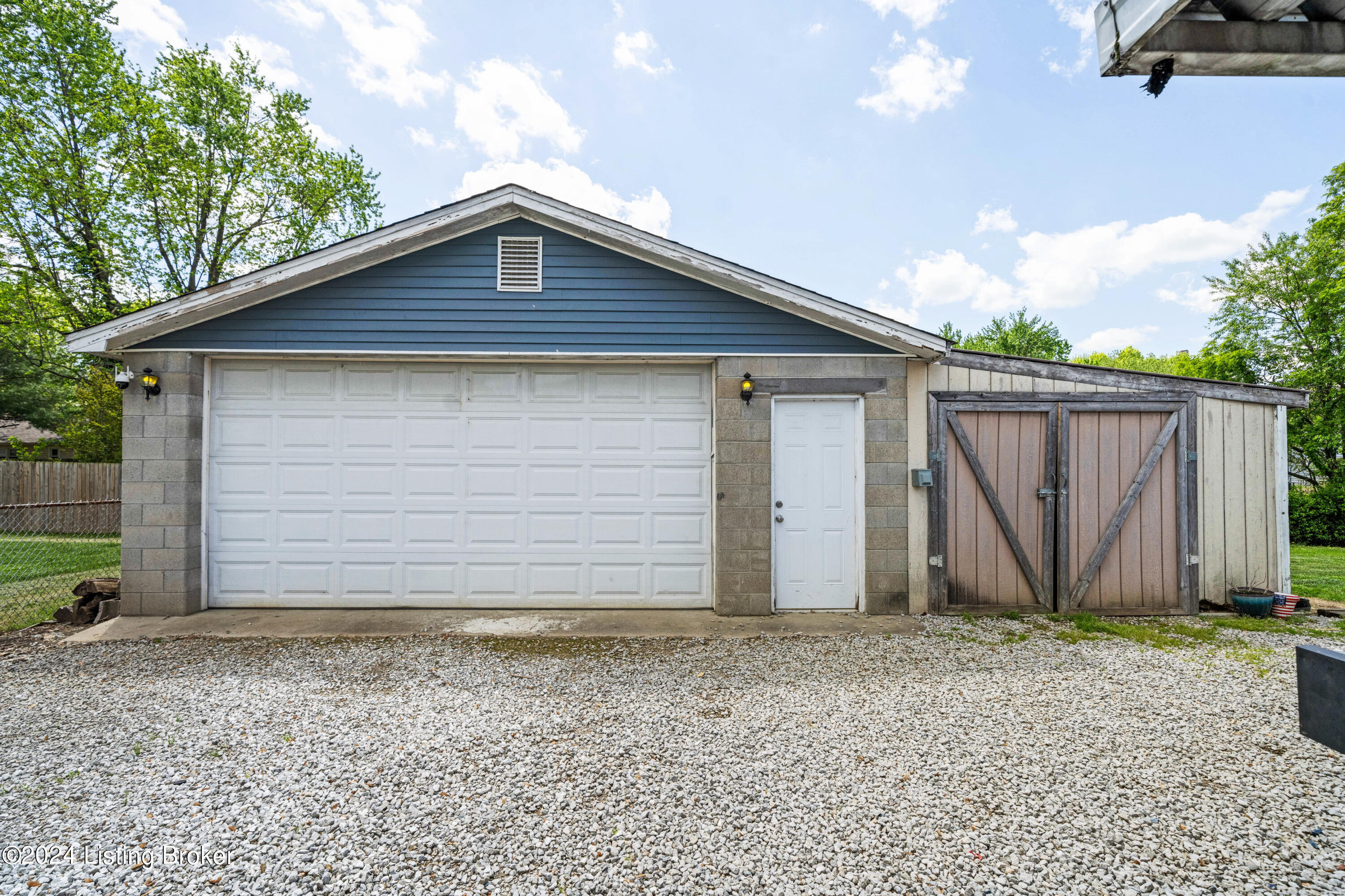 7012 Nathan Hale Way