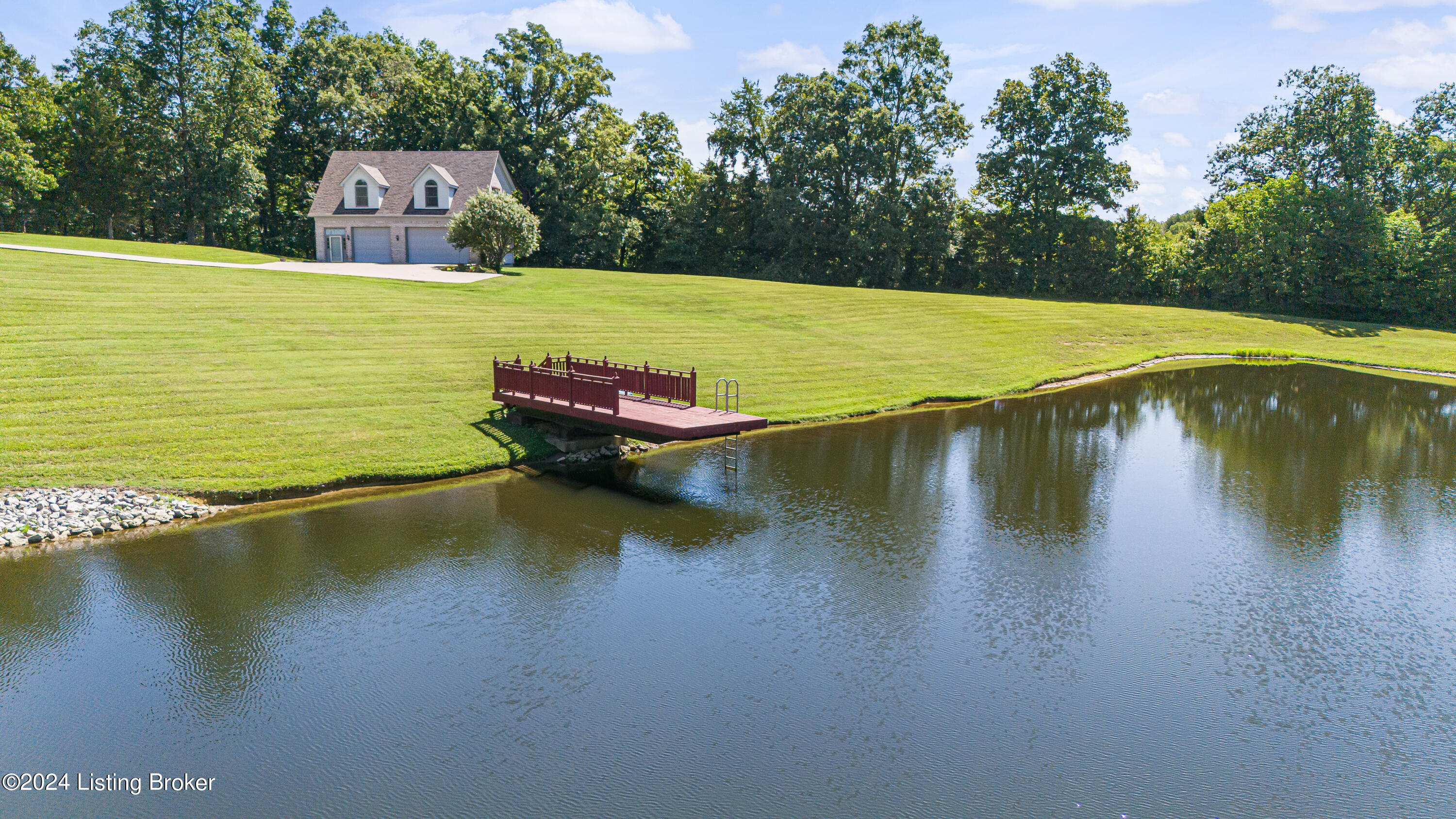 916 Twelve Oaks Dr