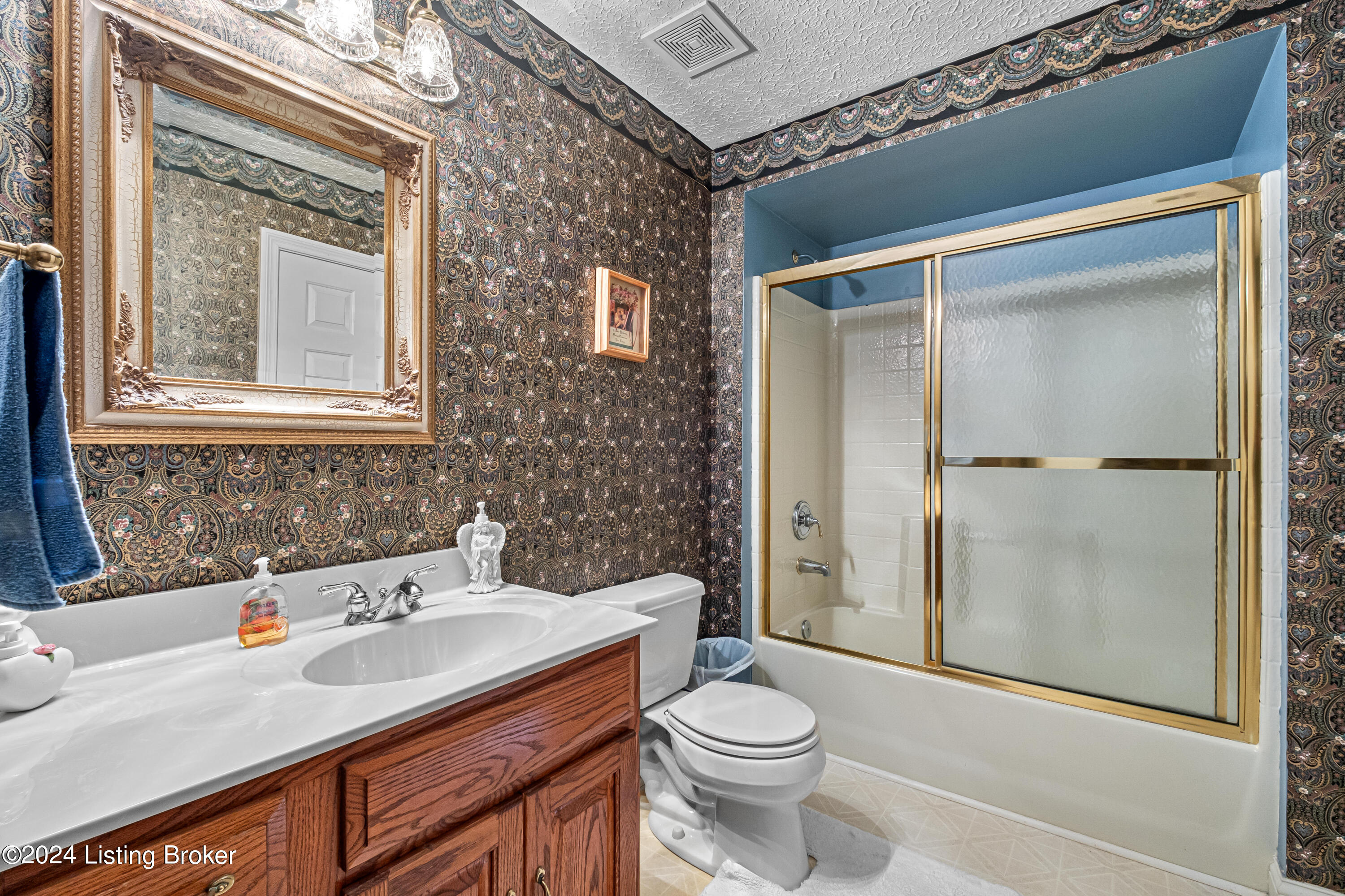916 Twelve Oaks Dr