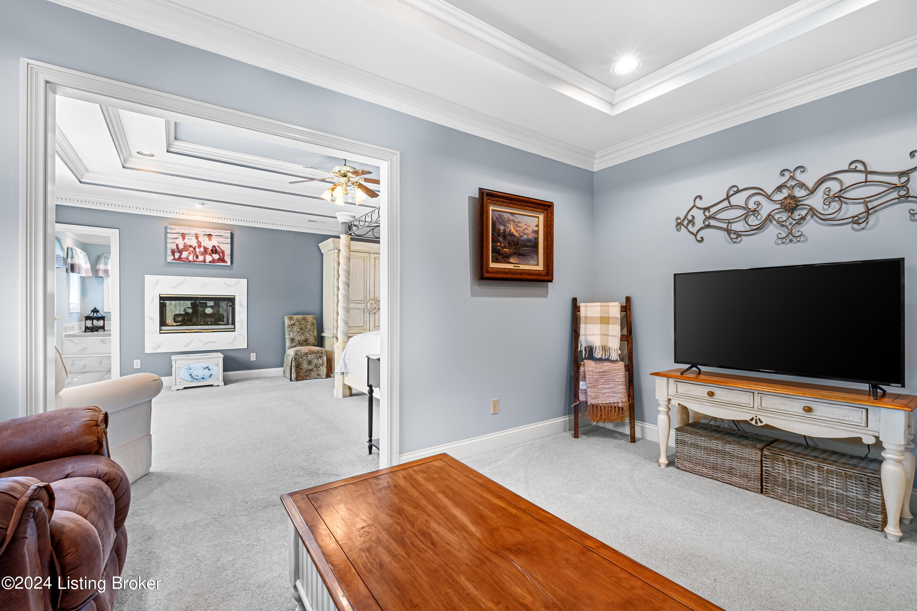 916 Twelve Oaks Dr