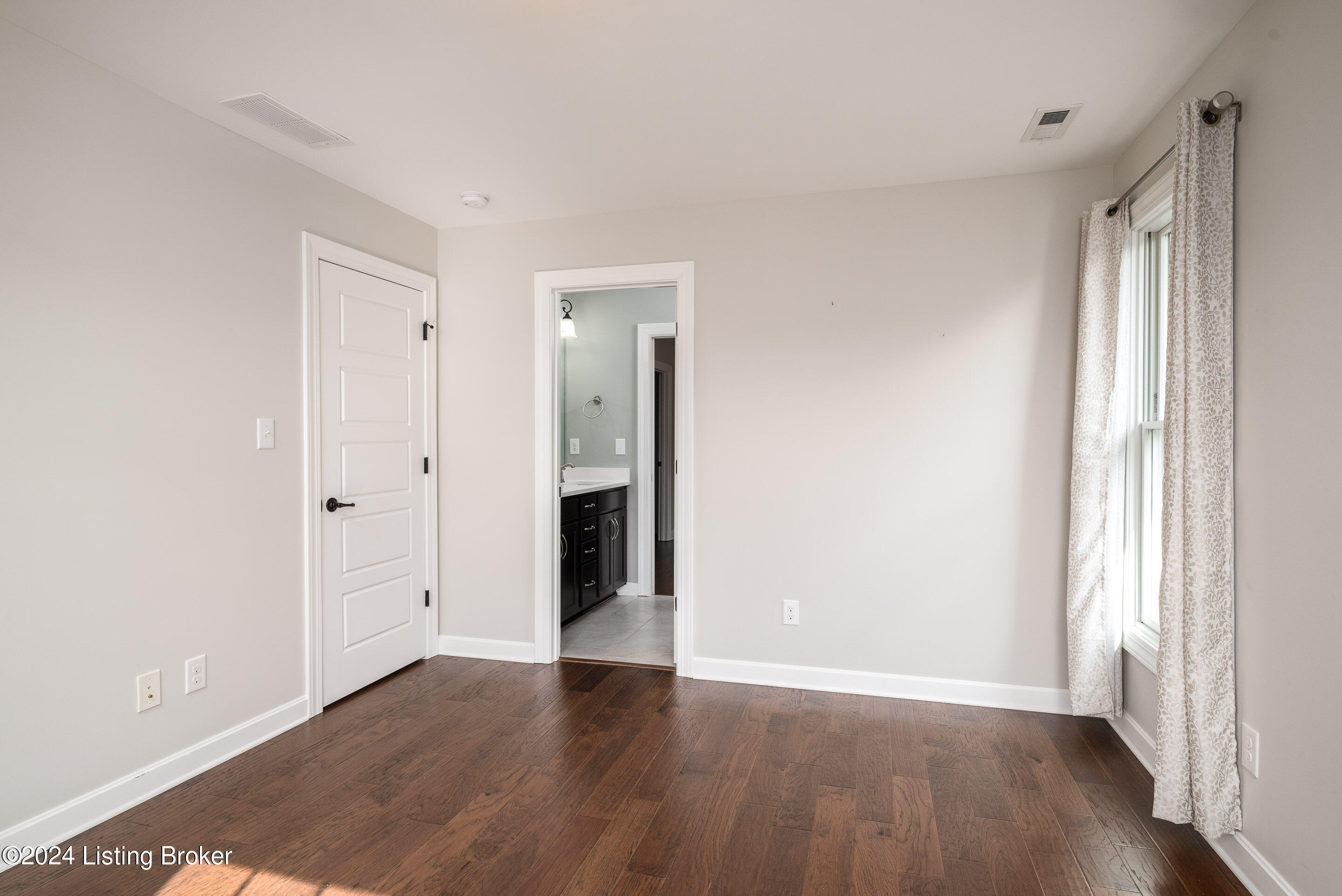 9344 Cross Meadows Cir