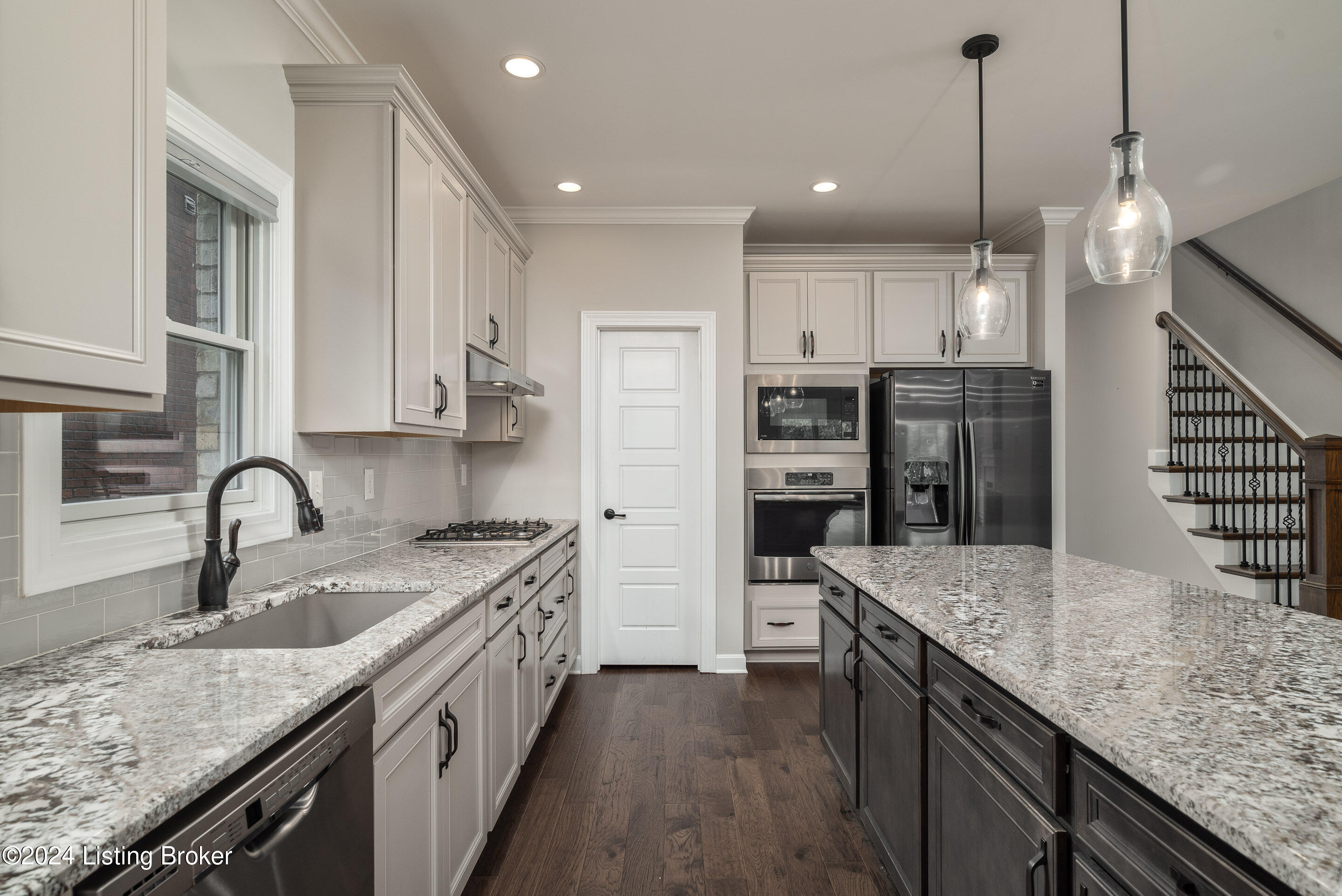 9344 Cross Meadows Cir