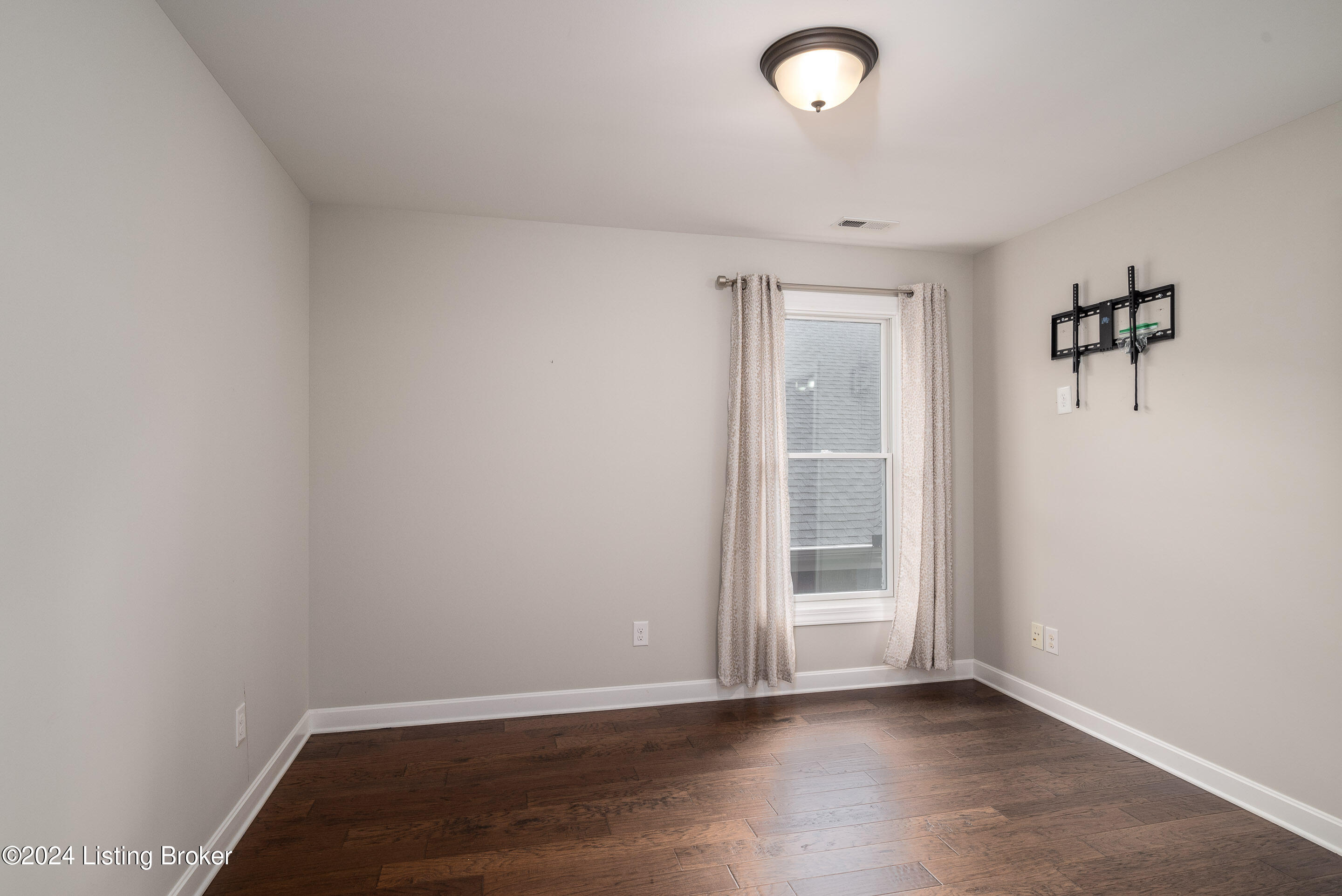 9344 Cross Meadows Cir