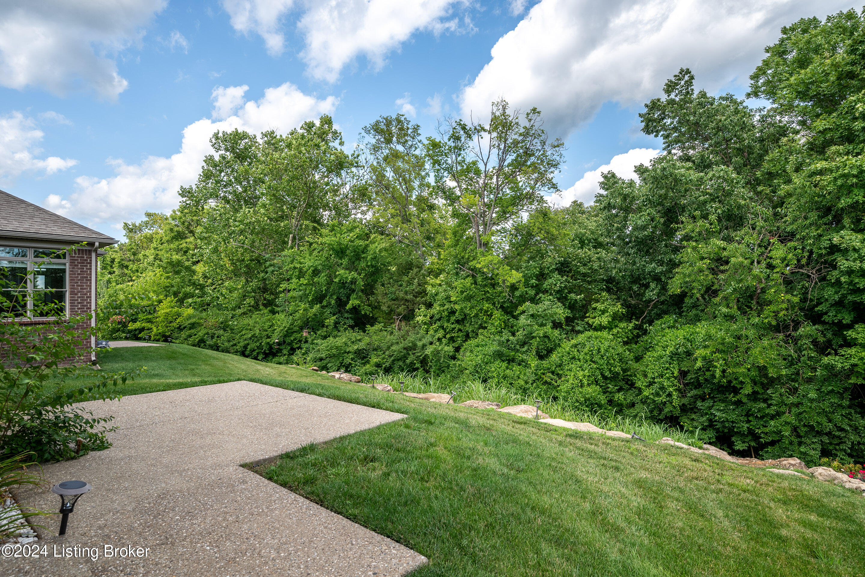 9344 Cross Meadows Cir