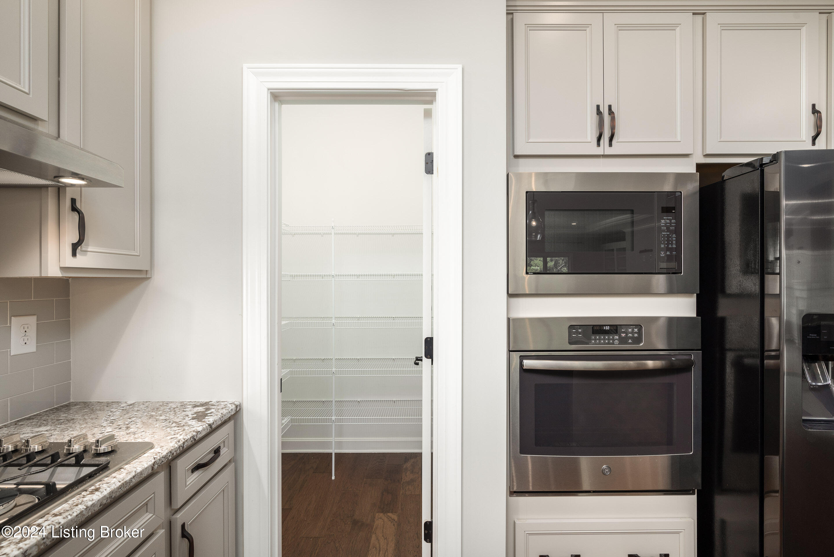 9344 Cross Meadows Cir