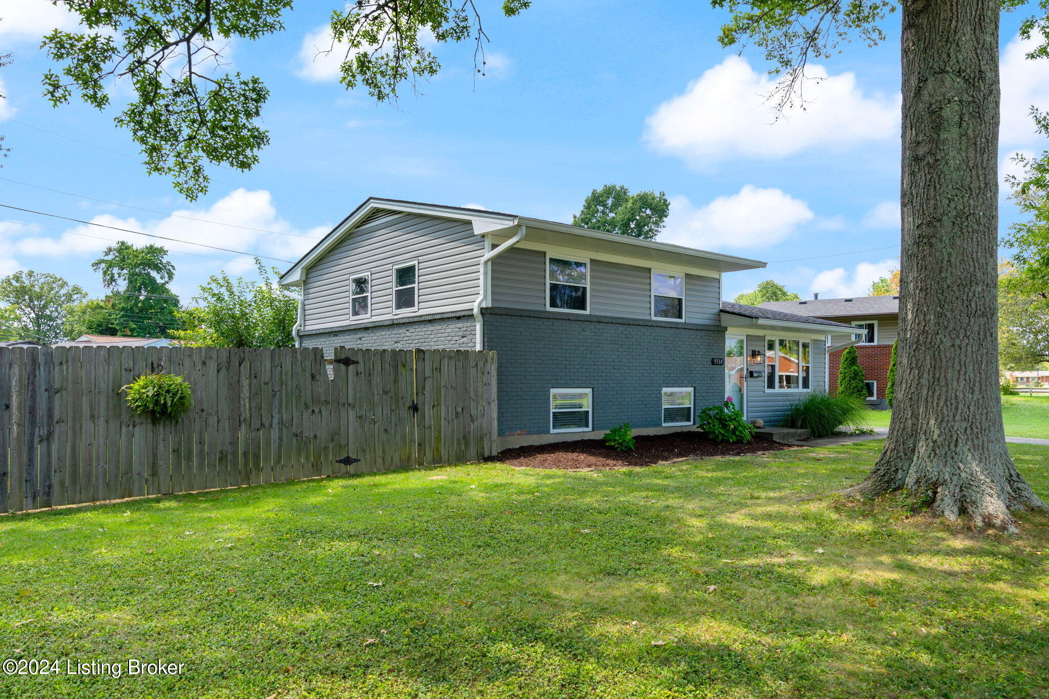 9514 Garden Dr