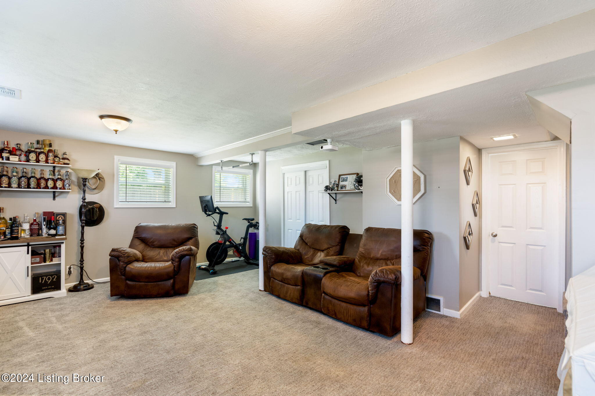 9514 Garden Dr