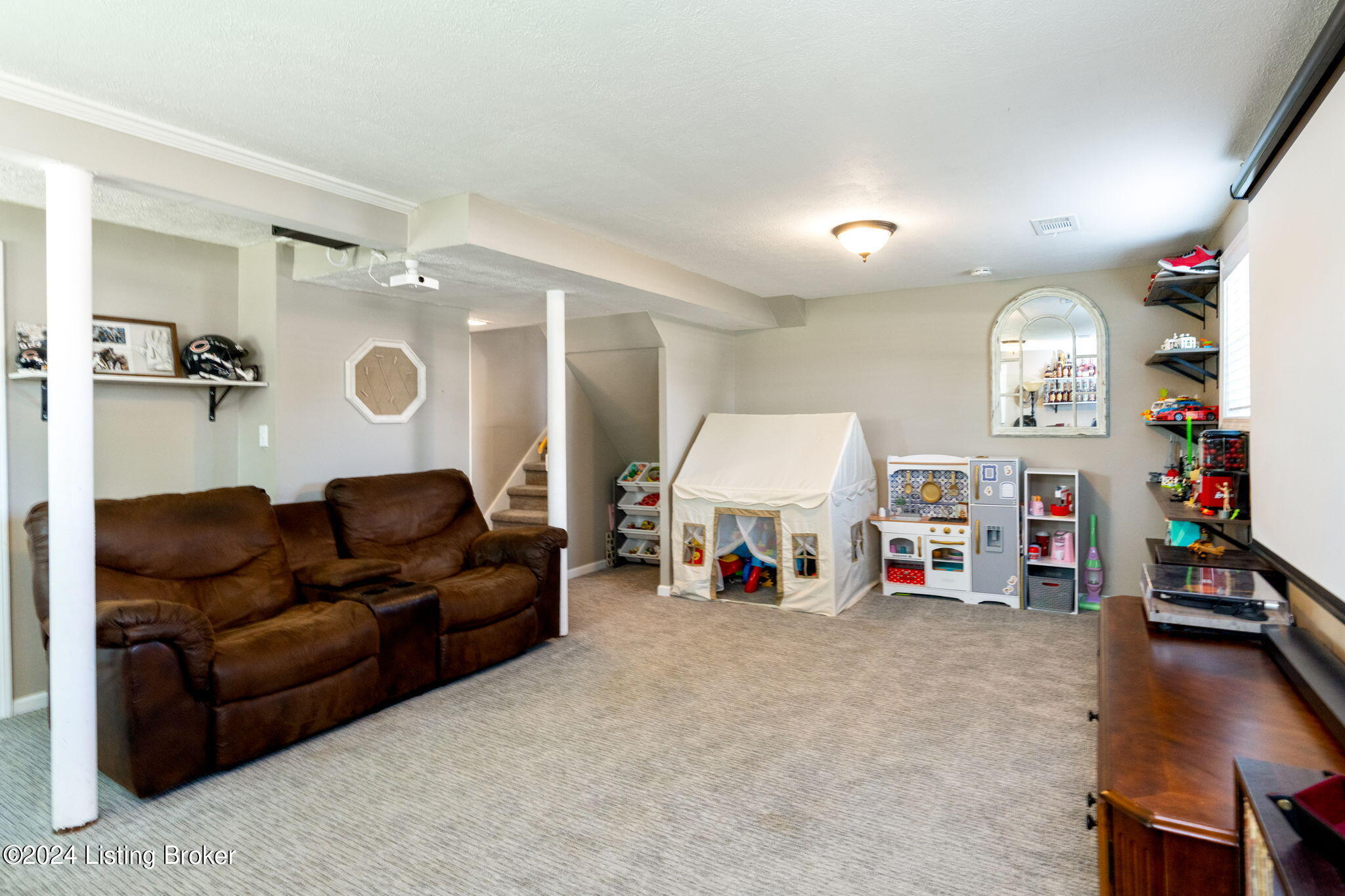 9514 Garden Dr
