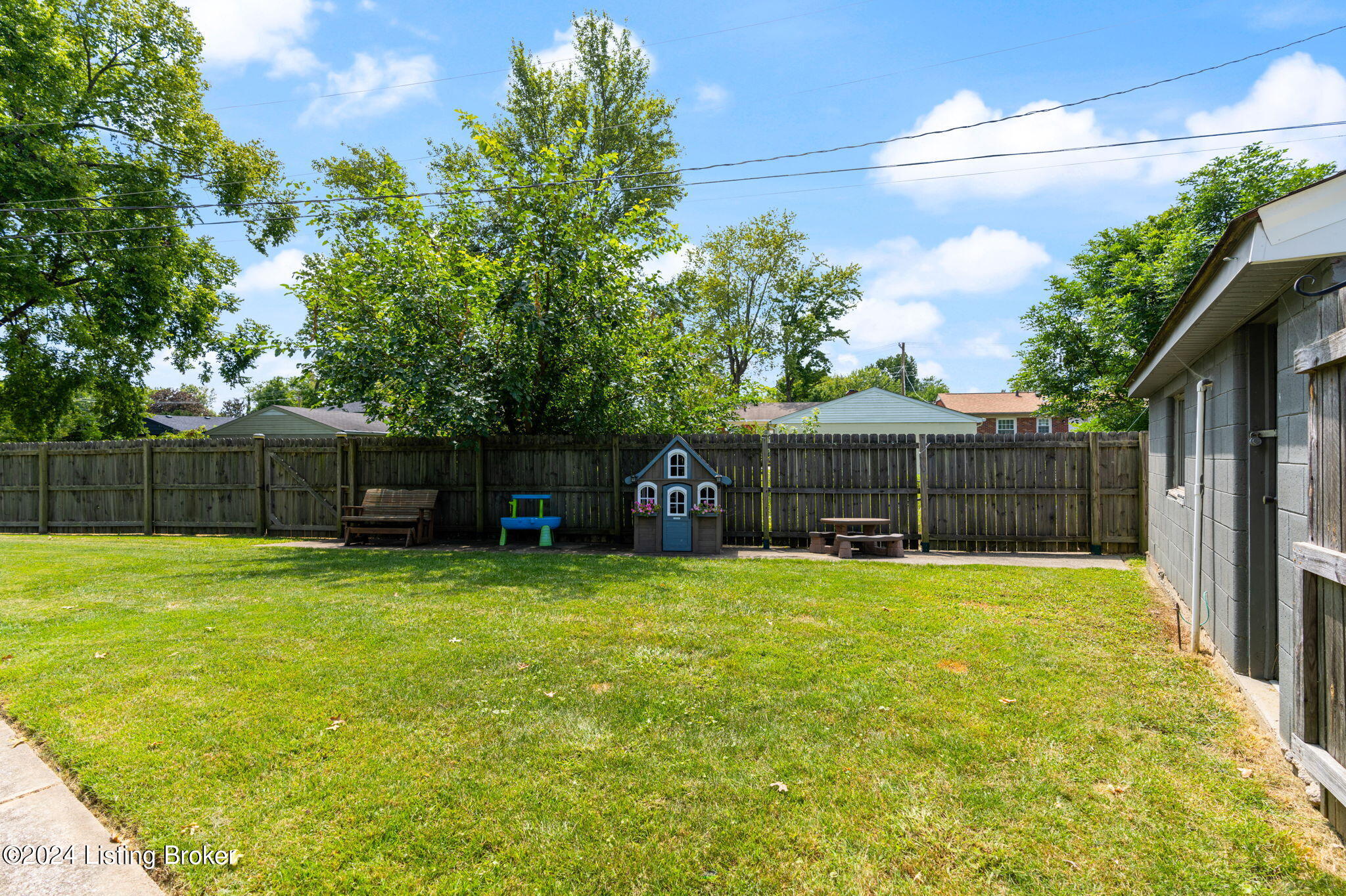 9514 Garden Dr