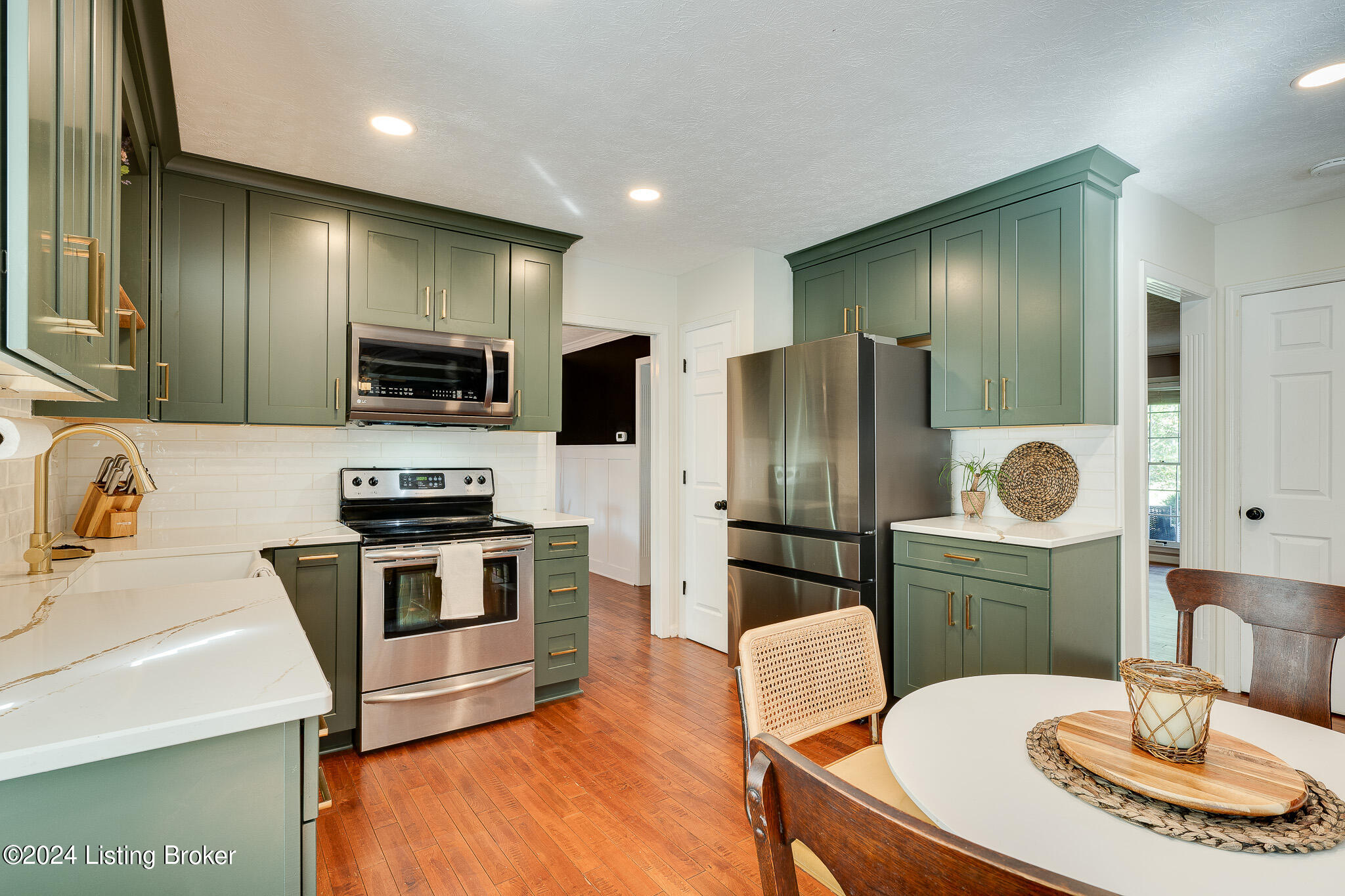 7924 Barbour Manor Dr