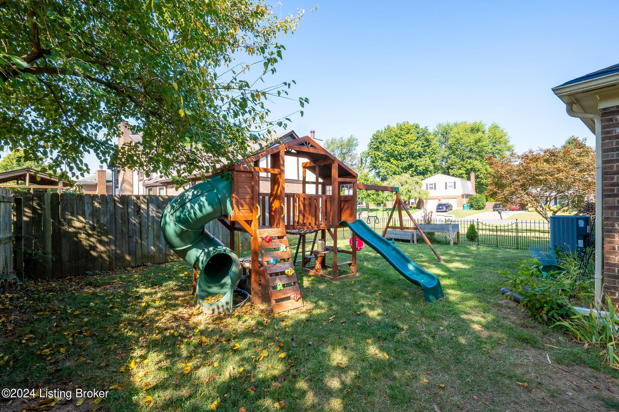 7924 Barbour Manor Dr