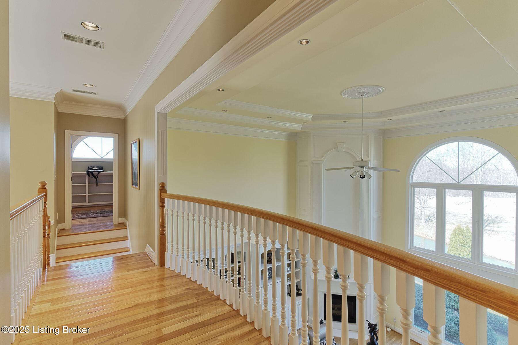 1016 Majestic Oaks Way