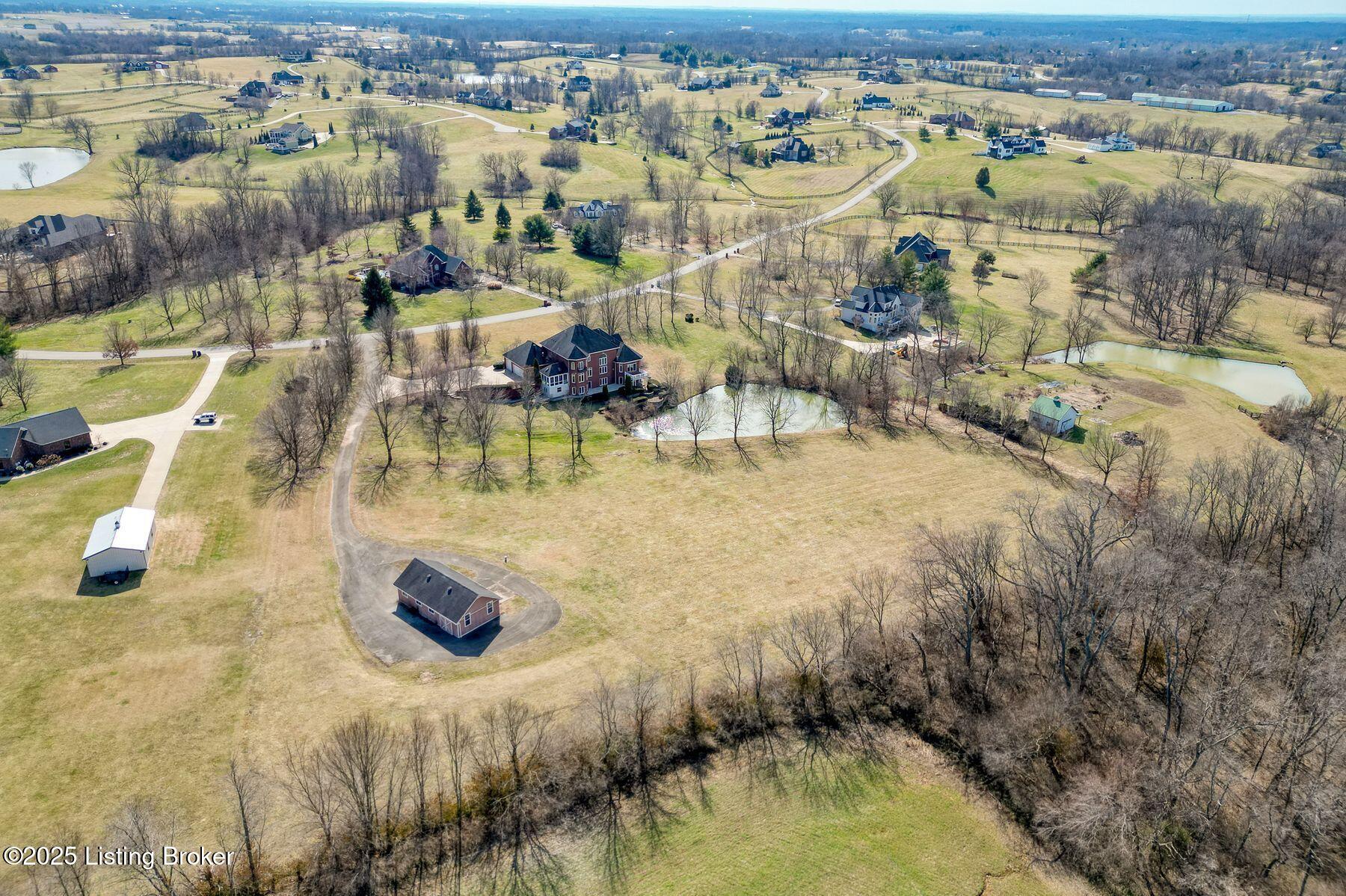 1016 Majestic Oaks Way