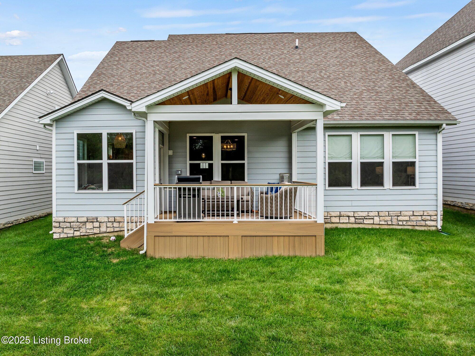 2824 Hamilton Springs Dr