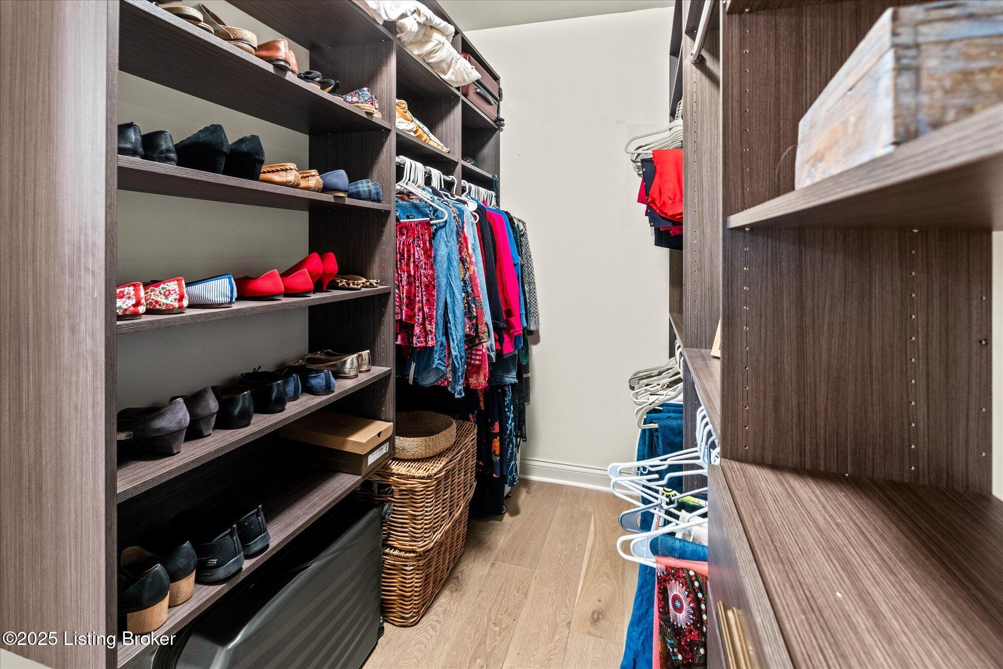 2824 Hamilton Springs Dr