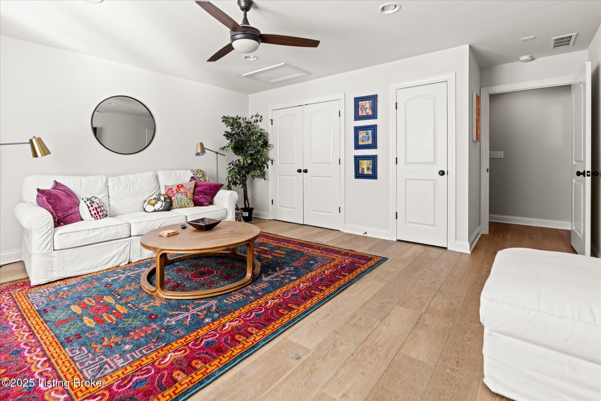 2824 Hamilton Springs Dr