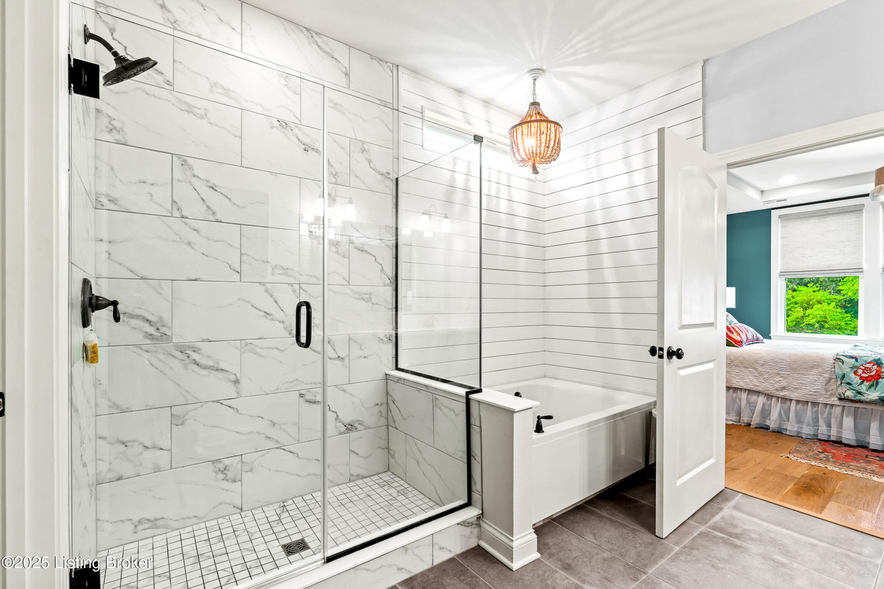 2824 Hamilton Springs Dr