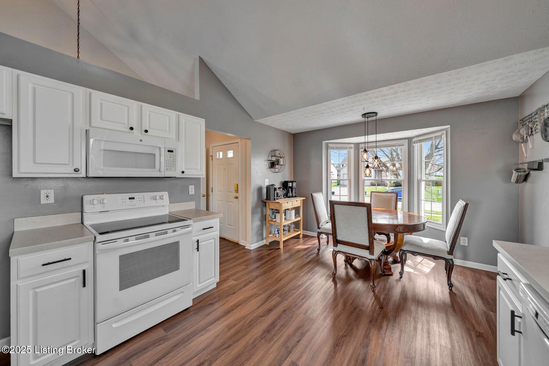 7320 Orchard Lake Blvd