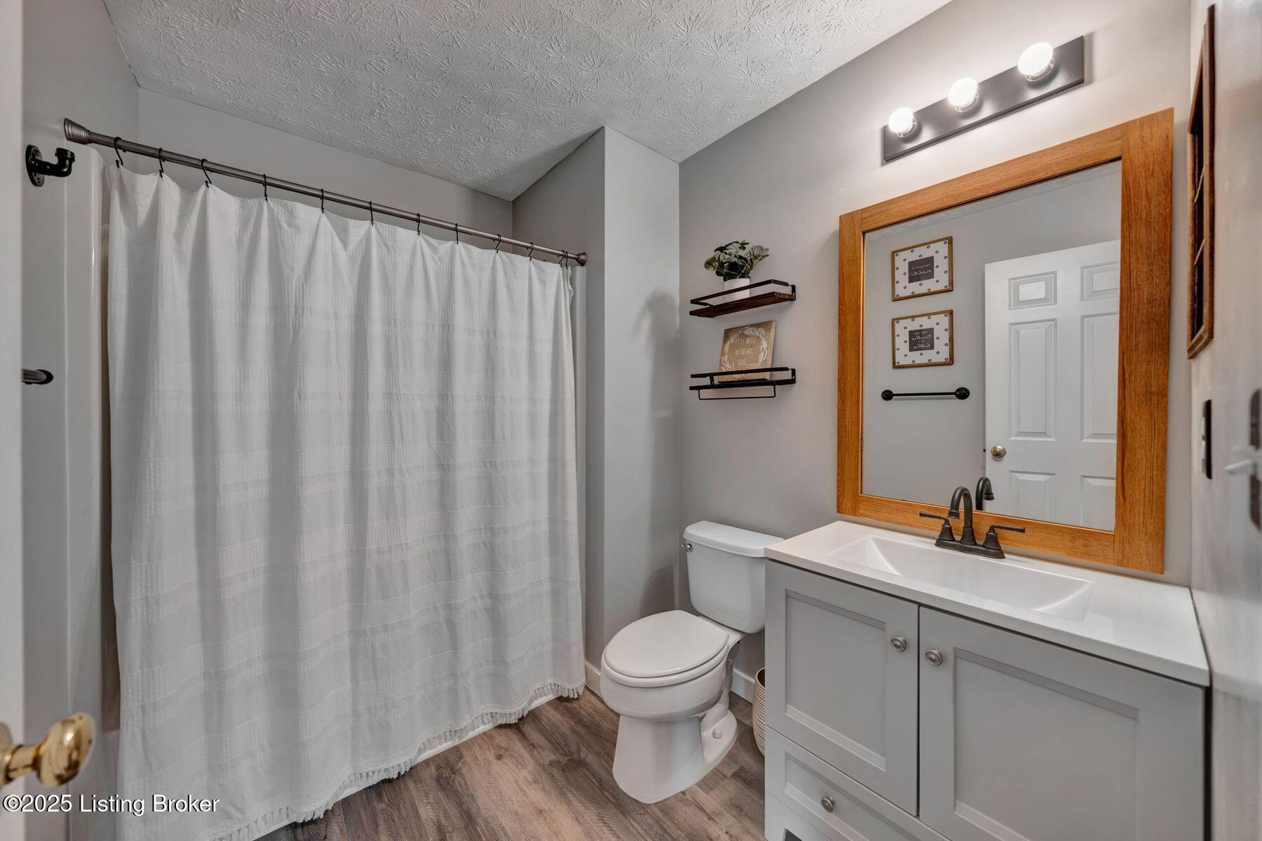 7320 Orchard Lake Blvd