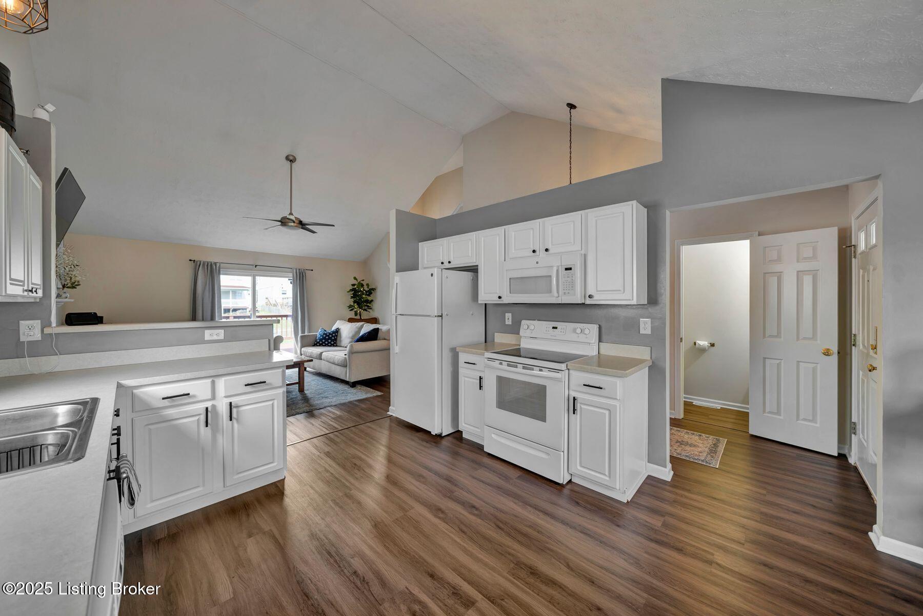 7320 Orchard Lake Blvd