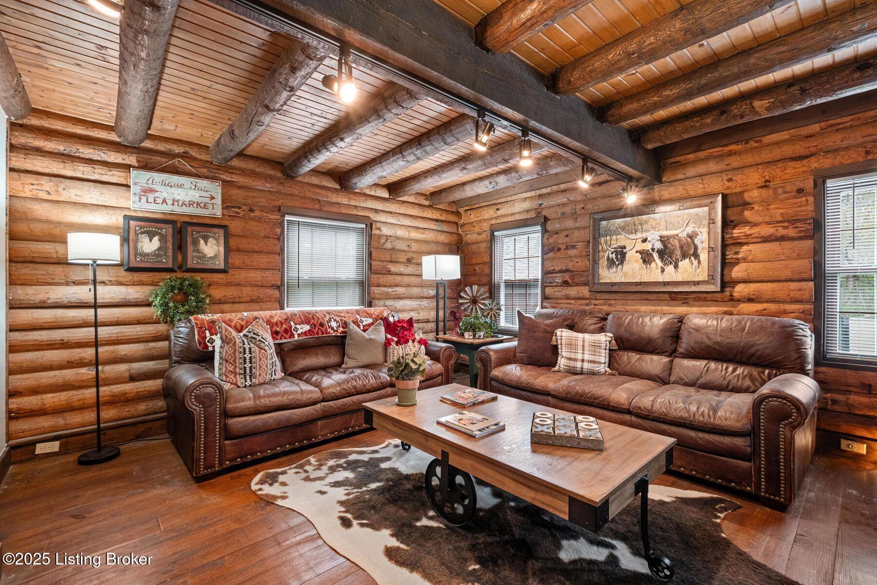 144 Rosswoods Dr