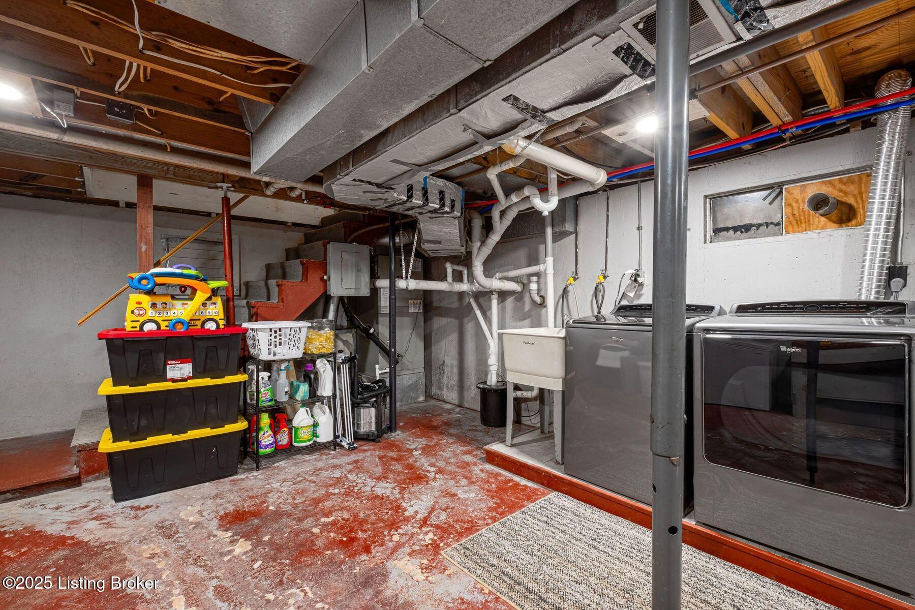 144 Rosswoods Dr