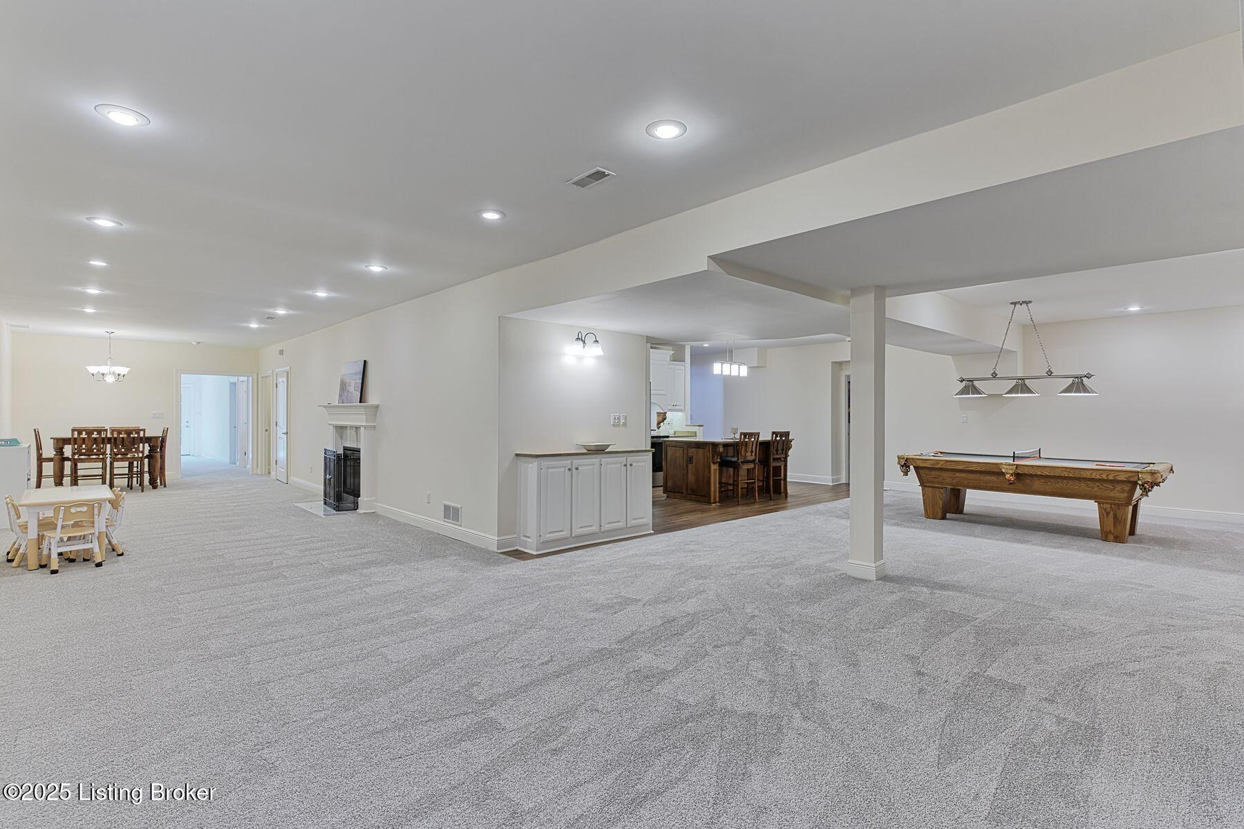 454 Veechdale Rd