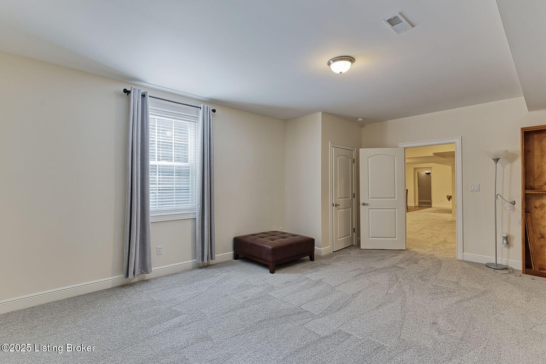 454 Veechdale Rd