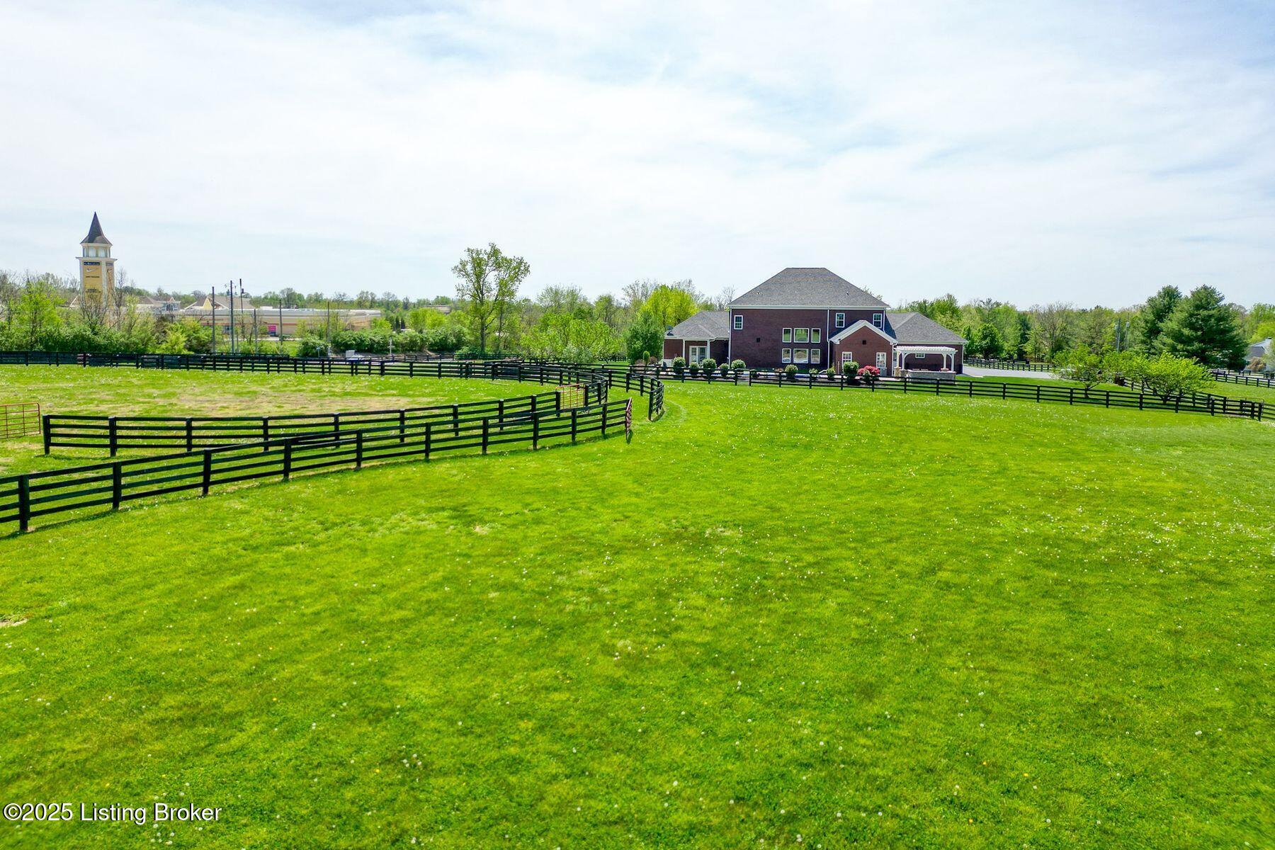 454 Veechdale Rd
