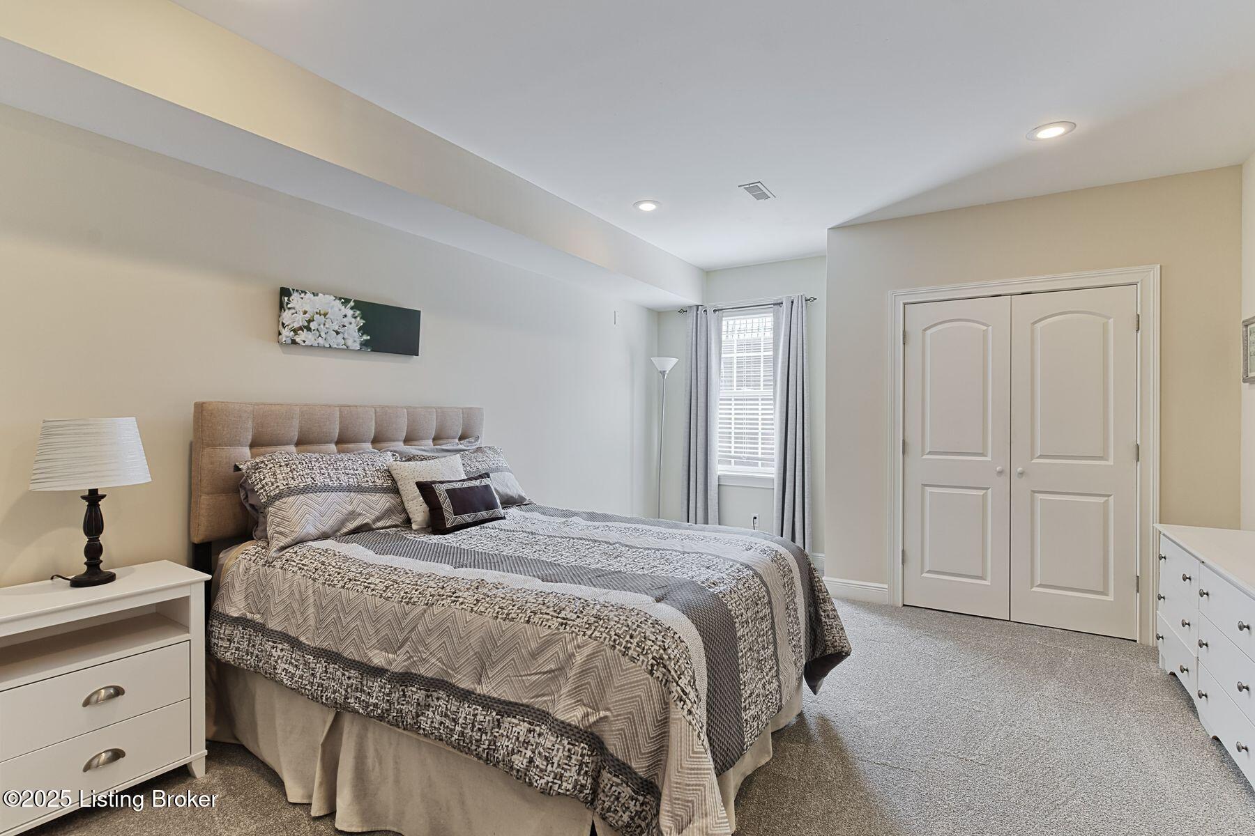 454 Veechdale Rd
