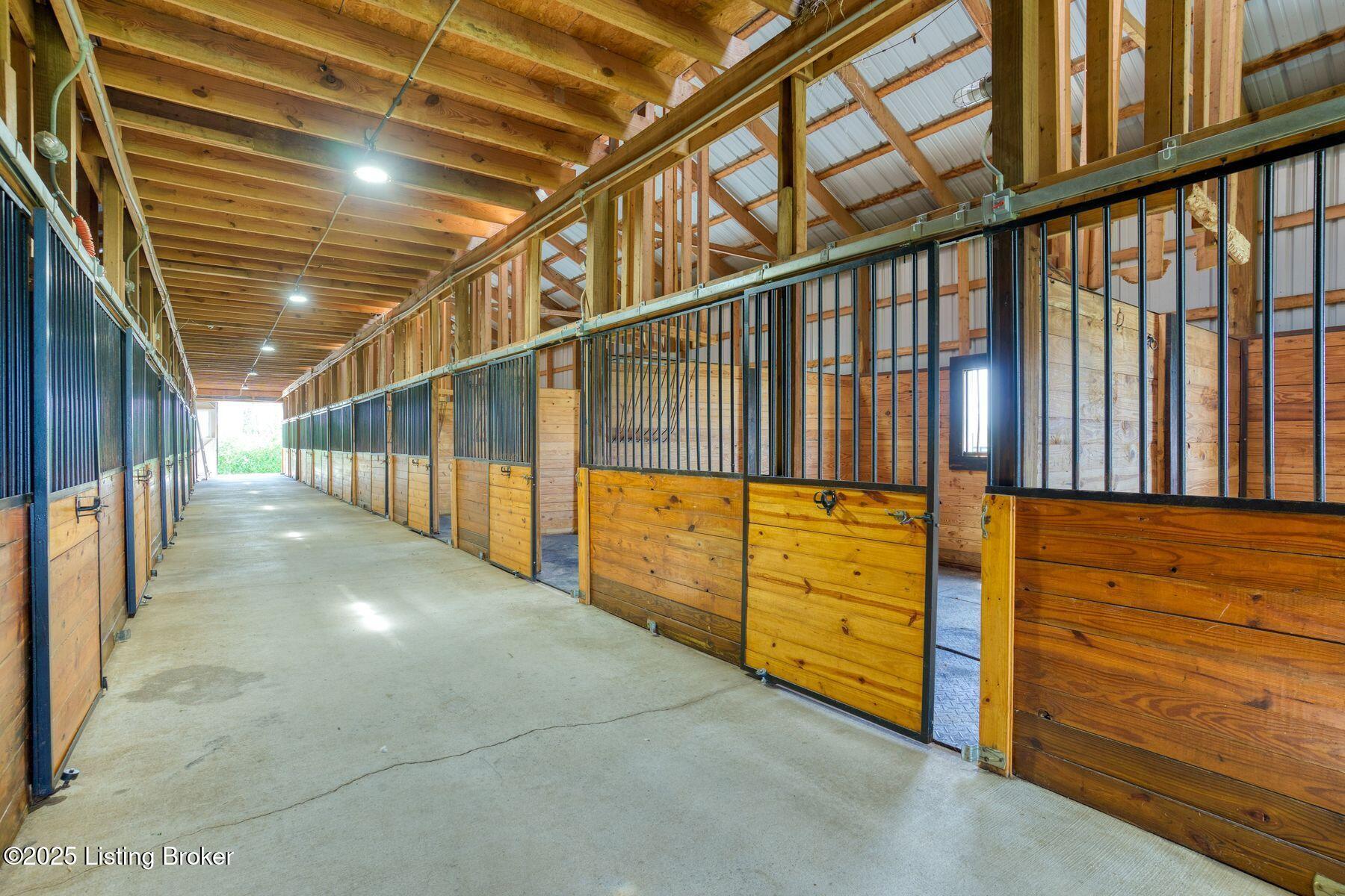 454 Veechdale Rd