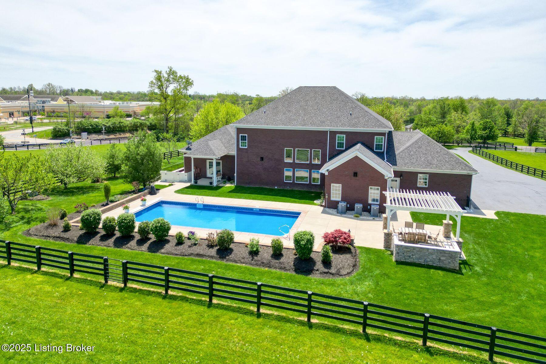 454 Veechdale Rd