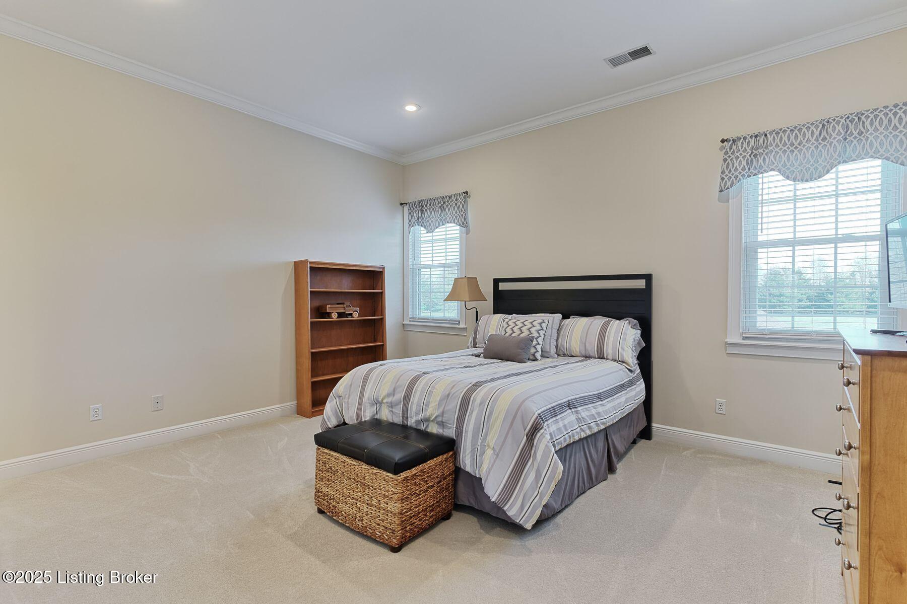 454 Veechdale Rd